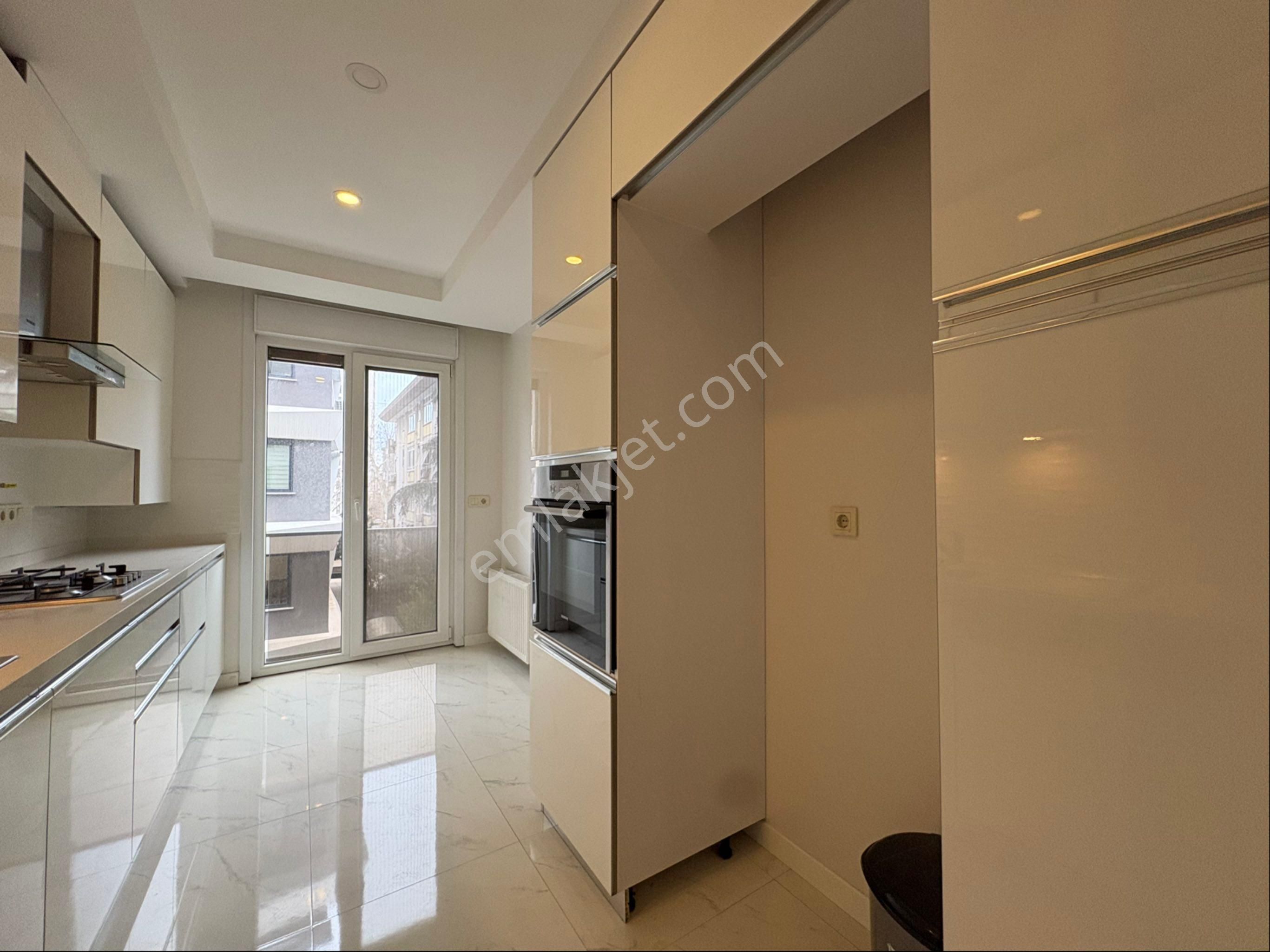 Oben'den Bağdat Caddesine 2. Binada 3+1 95 M² Net Kullanımlı - Görsel 9