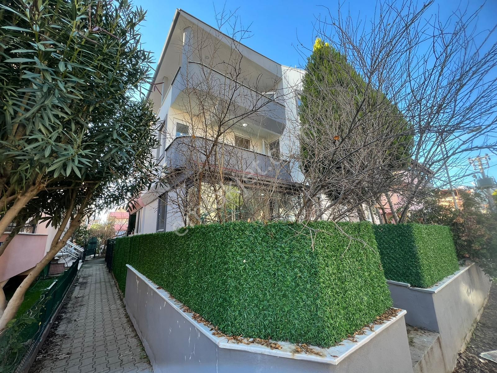 ▓karabuluttan▓ Kaçırılmayacak Fırsatta Teraslı & Lüx 3+1 Satılık Müstakil