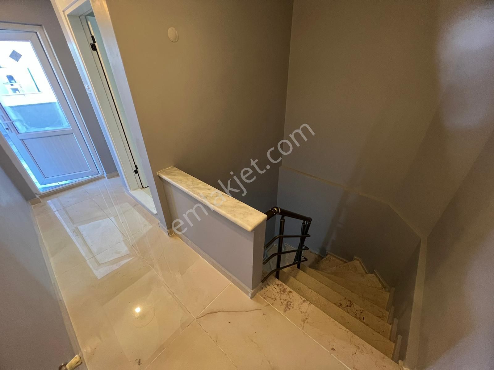 ▓karabuluttan▓ Kaçırılmayacak Fırsatta Teraslı & Lüx 3+1 Satılık Müstakil - Görsel 2