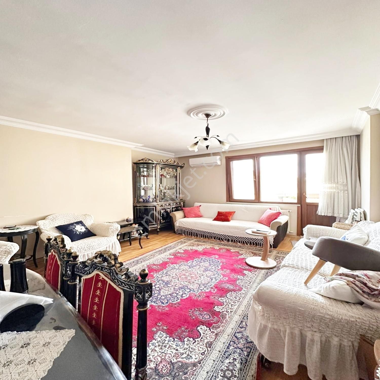 Çekmeköy Yapı Gayrimenkul'den Merkez Mah. 3+1 Ara Kat !! - Görsel 2