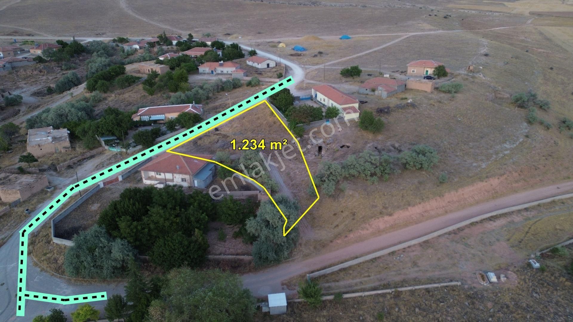 Kırşehir Mucur Asmakaradam Da 1.234 M² Müstakil Tapulu Konut İmarlı Arsa - Görsel 3