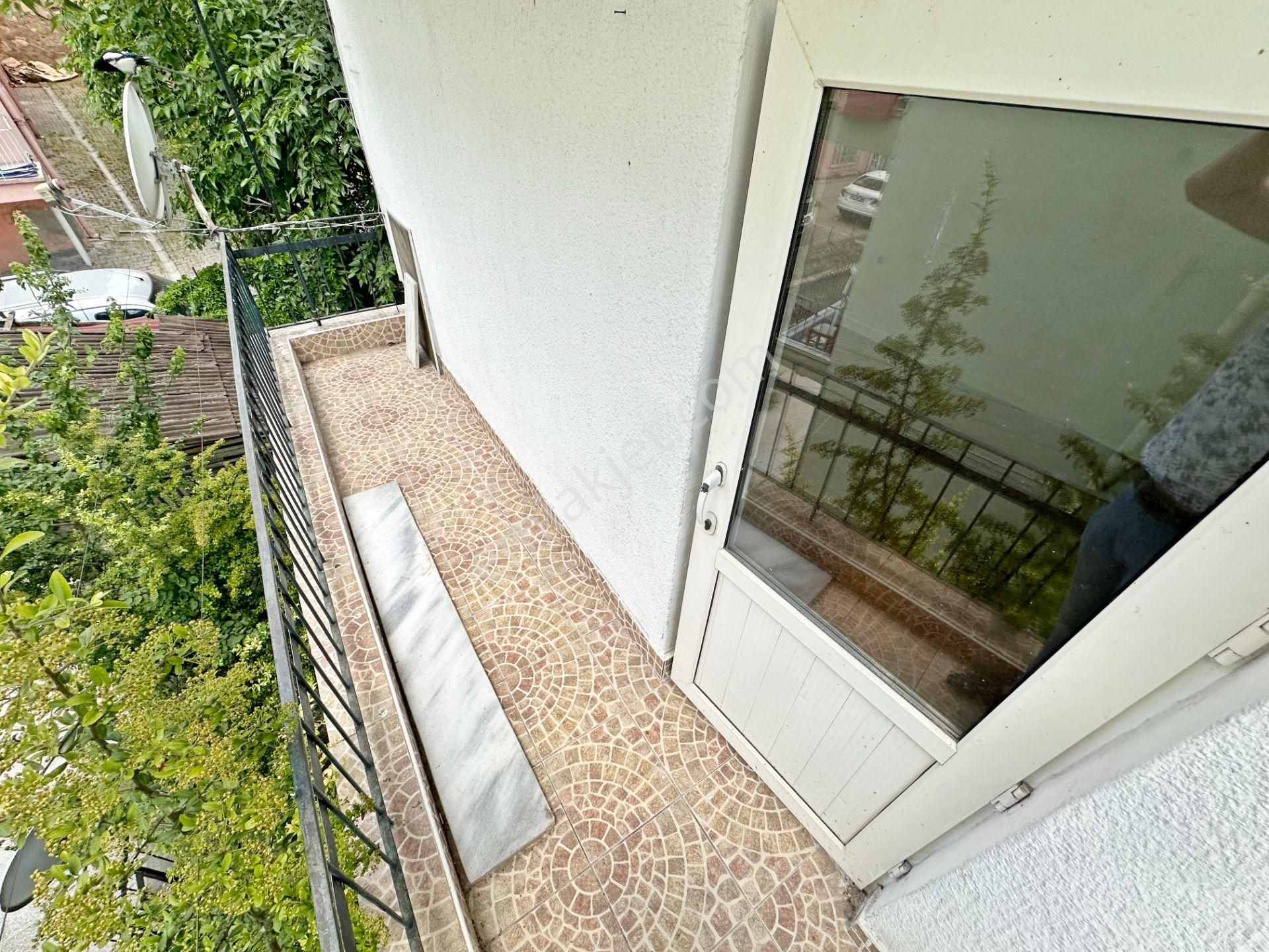 Aşağı Eğlence'de Giresun Caddesine Çok Yakın Mimarlar Sokakta Orta Katta 3+1 Yeni Boyalı Balkonlu! - Görsel 21