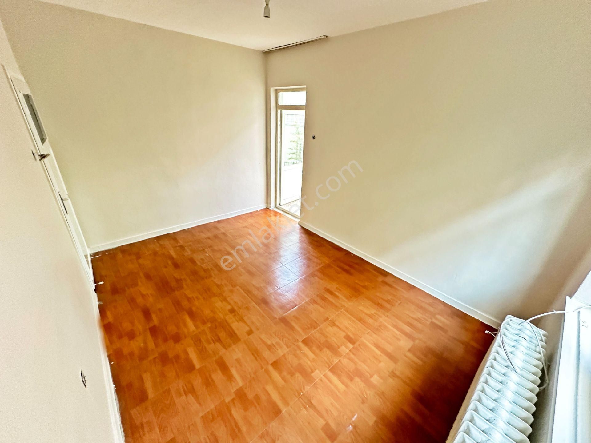 Aşağı Eğlence'de Giresun Caddesine Çok Yakın Mimarlar Sokakta Orta Katta 3+1 Yeni Boyalı Balkonlu! - Görsel 20