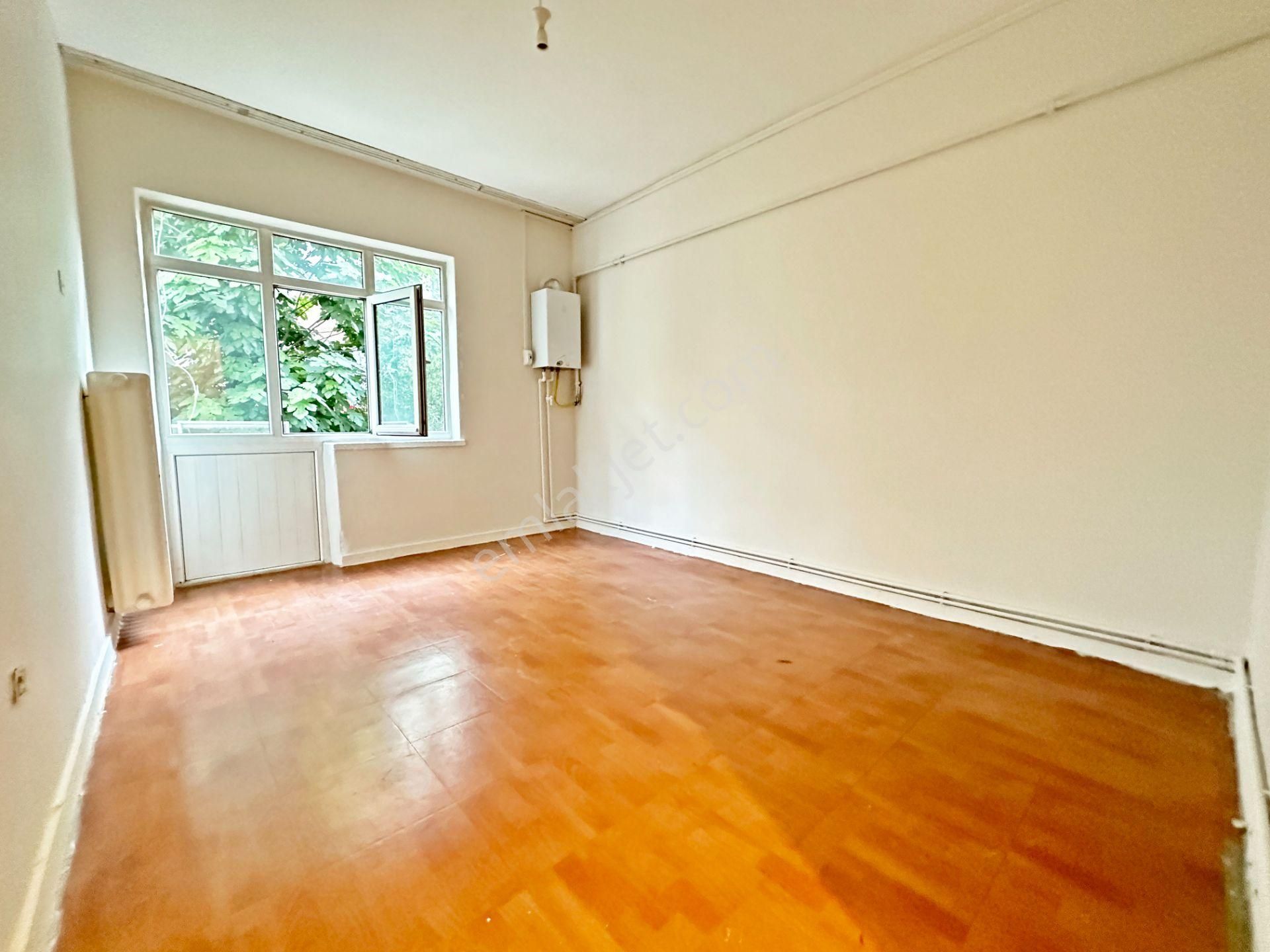 Aşağı Eğlence'de Giresun Caddesine Çok Yakın Mimarlar Sokakta Orta Katta 3+1 Yeni Boyalı Balkonlu! - Görsel 31