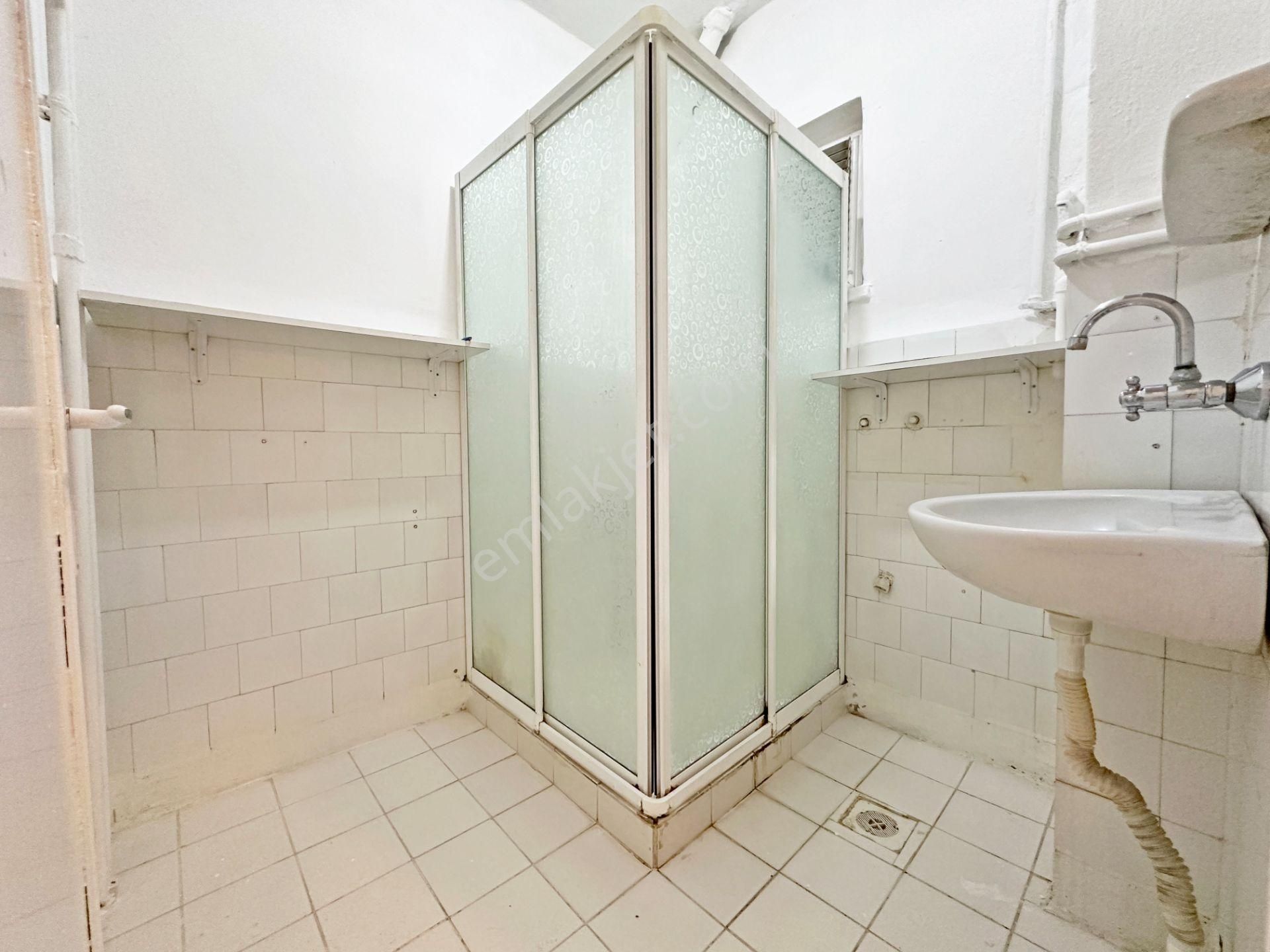 Aşağı Eğlence'de Giresun Caddesine Çok Yakın Mimarlar Sokakta Orta Katta 3+1 Yeni Boyalı Balkonlu! - Görsel 30