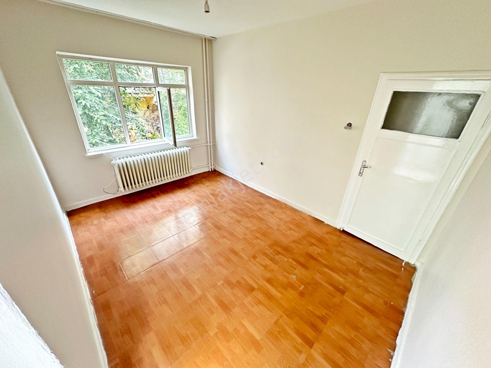 Aşağı Eğlence'de Giresun Caddesine Çok Yakın Mimarlar Sokakta Orta Katta 3+1 Yeni Boyalı Balkonlu! - Görsel 18