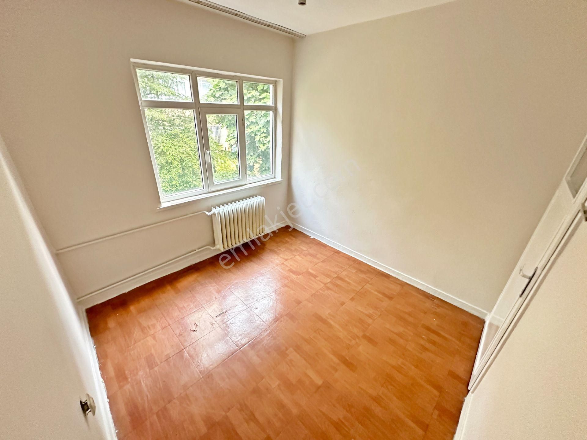 Aşağı Eğlence'de Giresun Caddesine Çok Yakın Mimarlar Sokakta Orta Katta 3+1 Yeni Boyalı Balkonlu! - Görsel 14