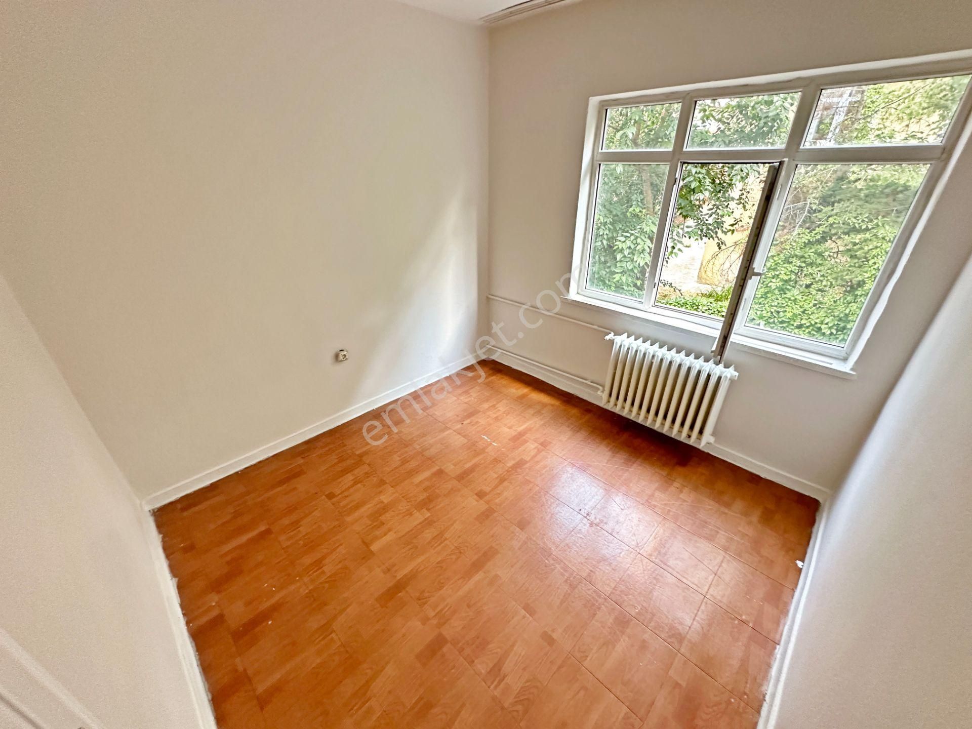 Aşağı Eğlence'de Giresun Caddesine Çok Yakın Mimarlar Sokakta Orta Katta 3+1 Yeni Boyalı Balkonlu! - Görsel 12