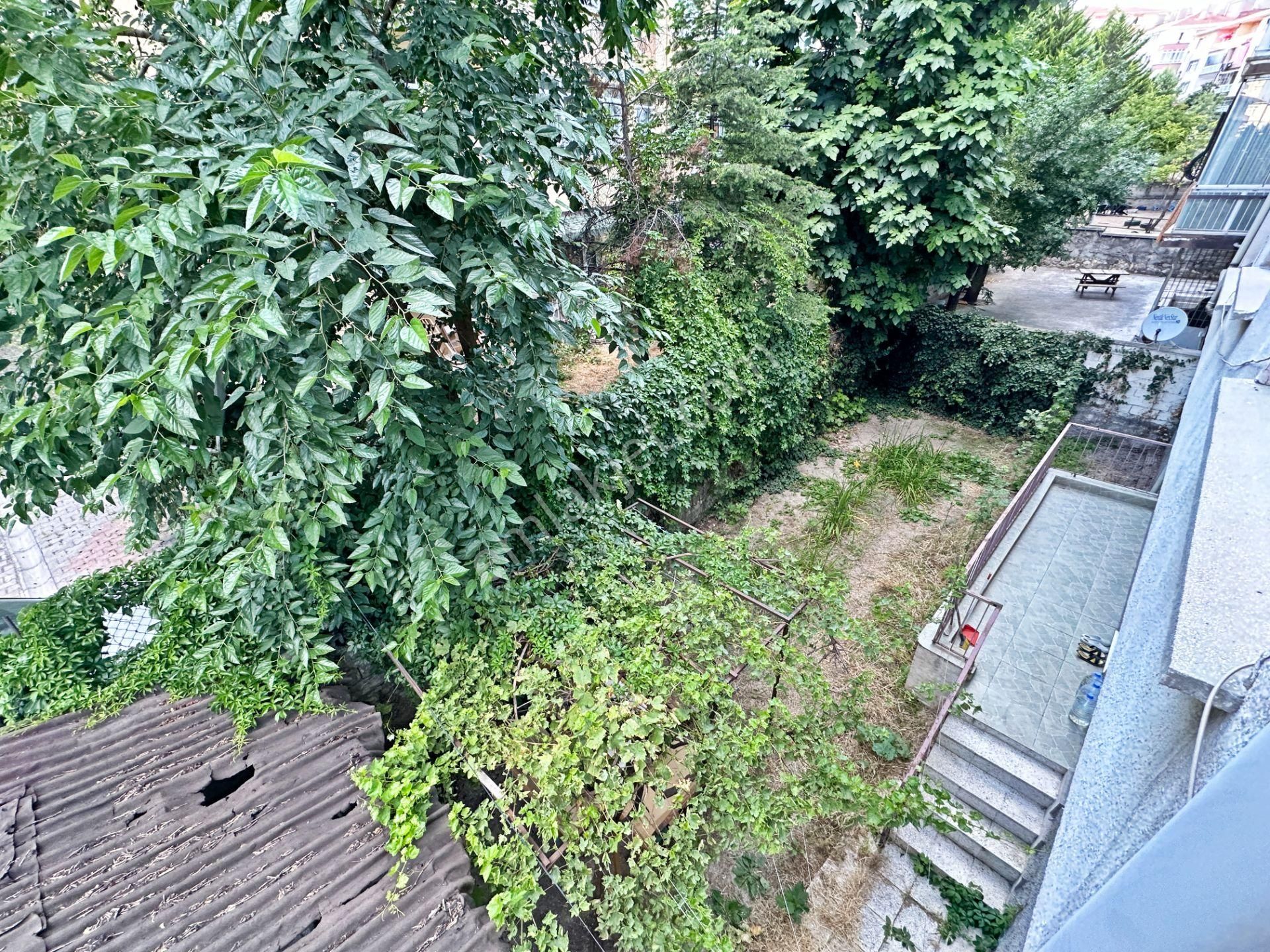 Aşağı Eğlence'de Giresun Caddesine Çok Yakın Mimarlar Sokakta Orta Katta 3+1 Yeni Boyalı Balkonlu! - Görsel 23