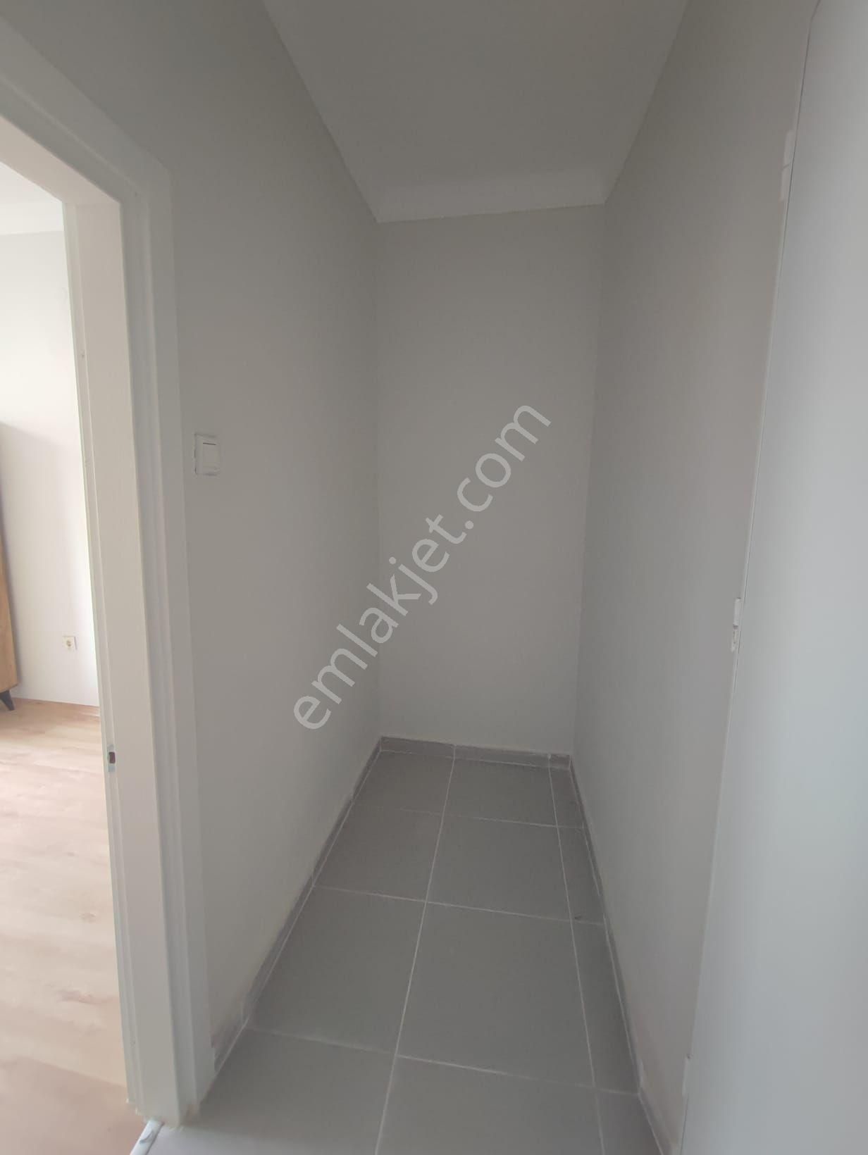 Fatih Aksaray Mahallesinde /2+1/85m2/4. Kat/ Satılık Daire - Görsel 6