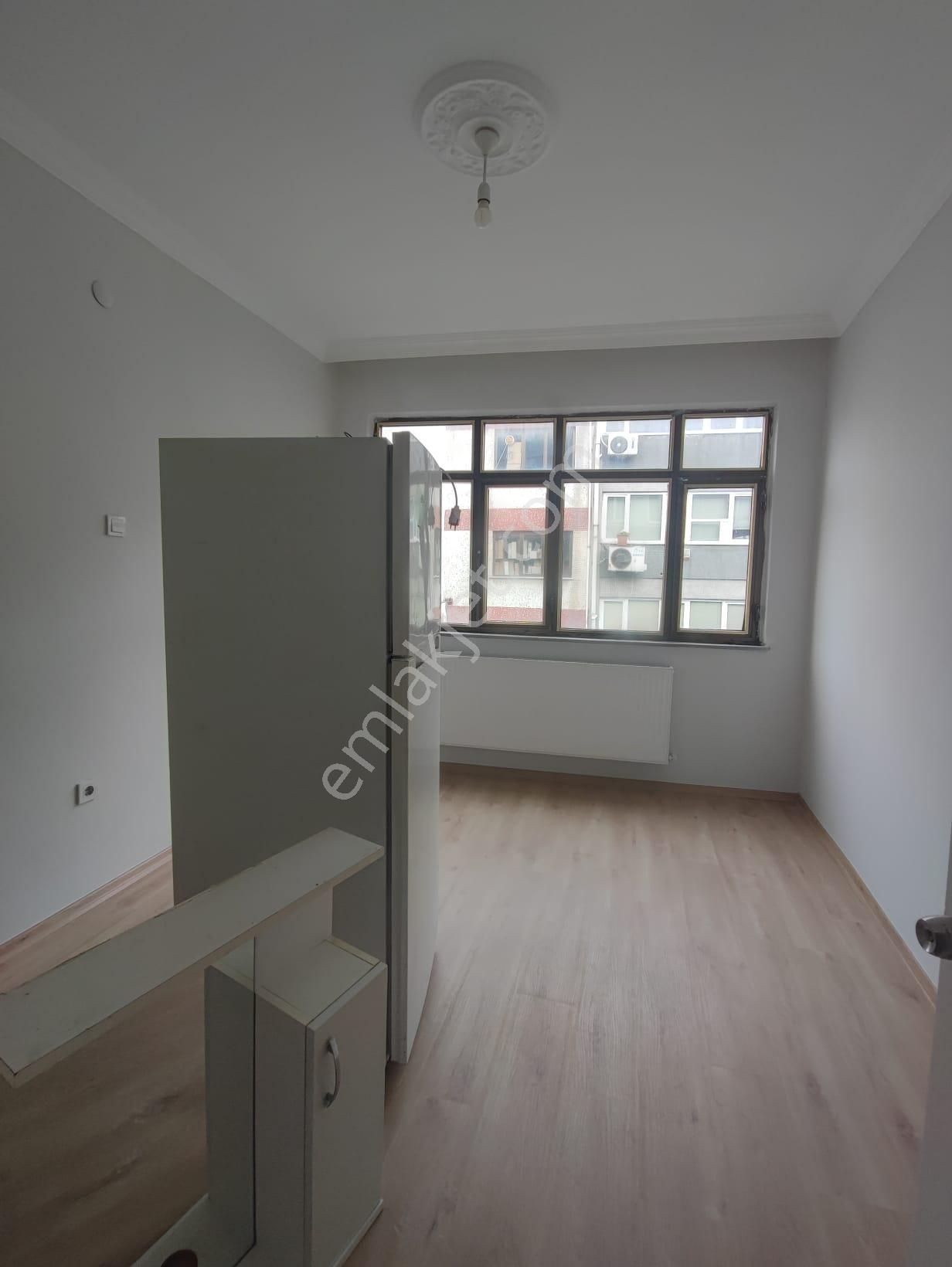 Fatih Aksaray Mahallesinde /2+1/85m2/4. Kat/ Satılık Daire - Görsel 3