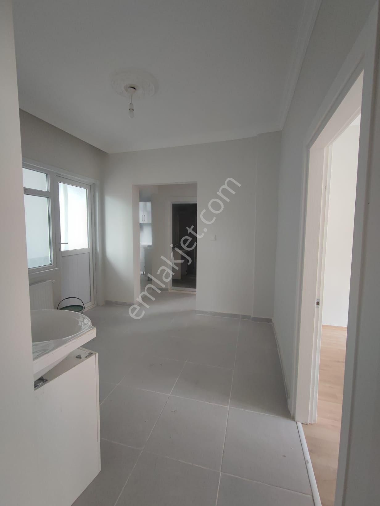 Fatih Aksaray Mahallesinde /2+1/85m2/4. Kat/ Satılık Daire - Görsel 8