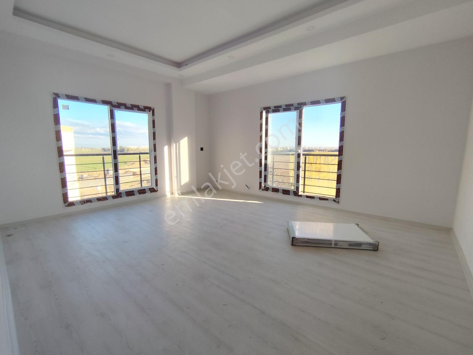 Acar Emlaktan Çarşı Merkezde 80m2 1+1 Çift Cepheli Büro Ofis - Görsel 24