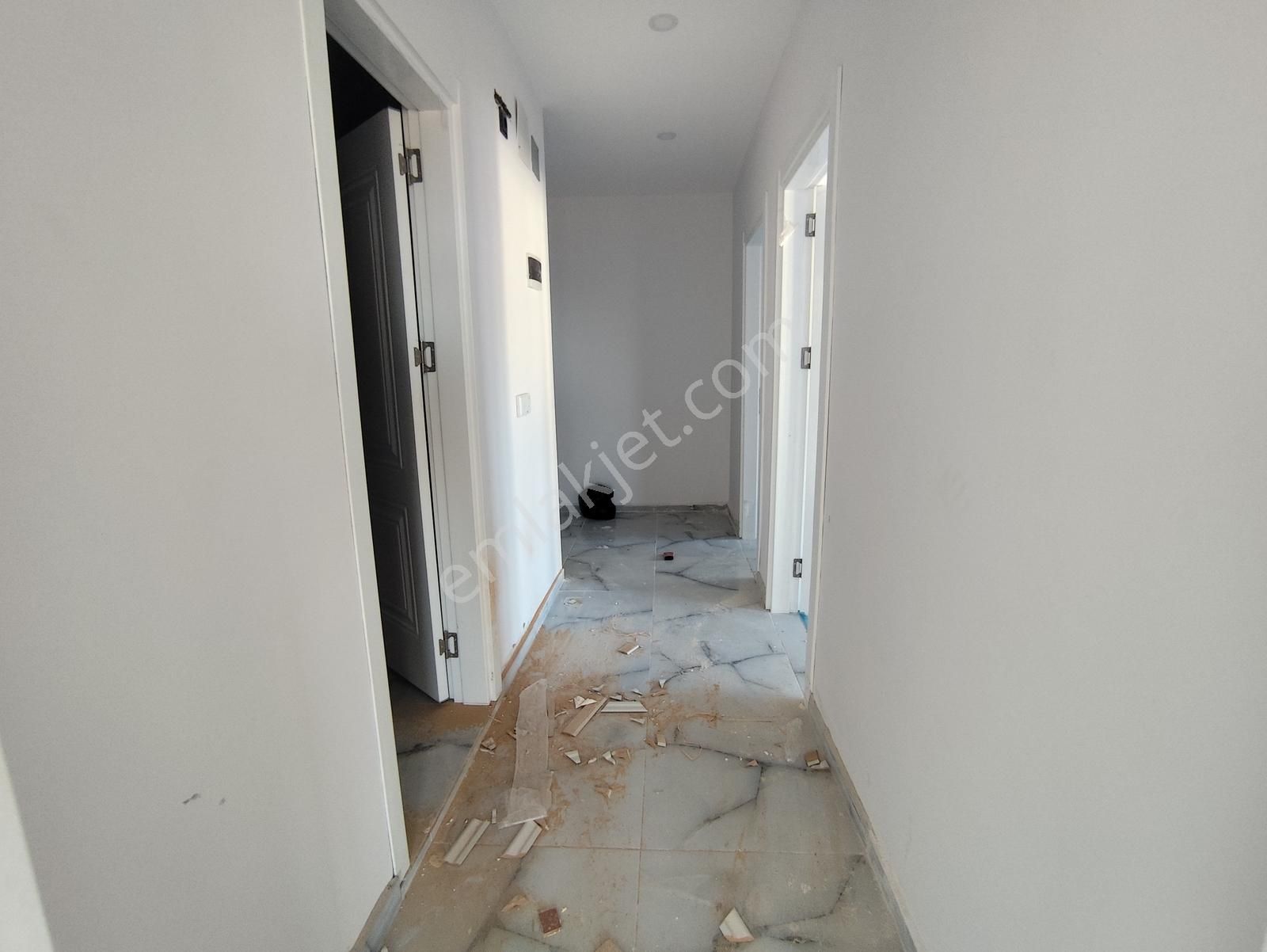 Acar Emlaktan Çarşı Merkezde 80m2 1+1 Çift Cepheli Büro Ofis - Görsel 18
