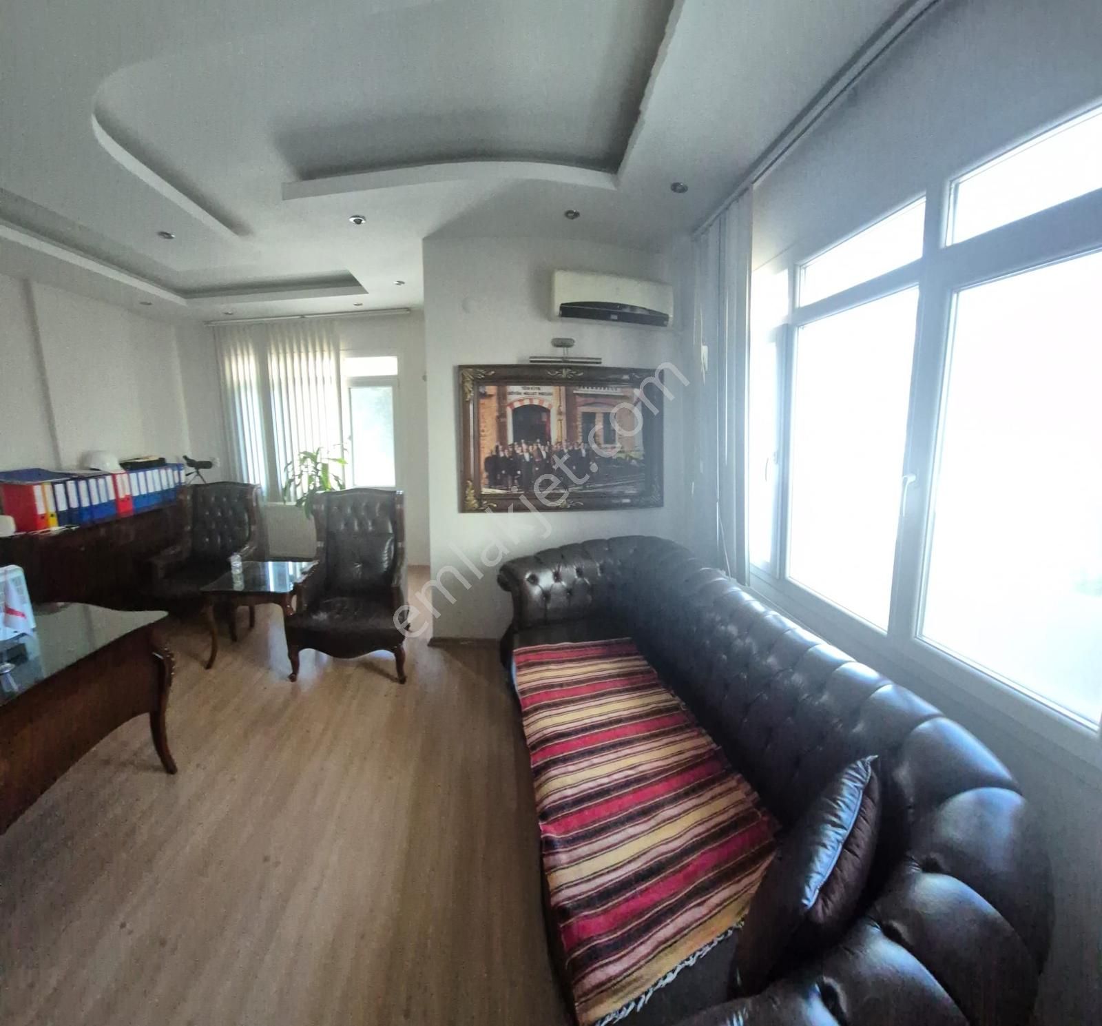 İnkilap Mah//ziraat Bank Yanı//cadde'de//izbana5dk//eşyalı/ofis - Görsel 12