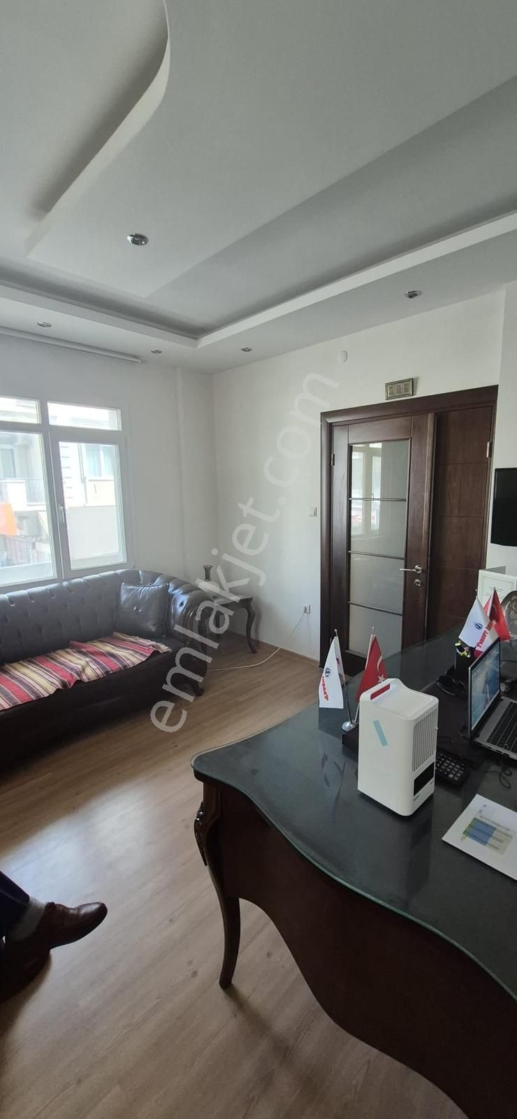 İnkilap Mah//ziraat Bank Yanı//cadde'de//izbana5dk//eşyalı/ofis - Görsel 6