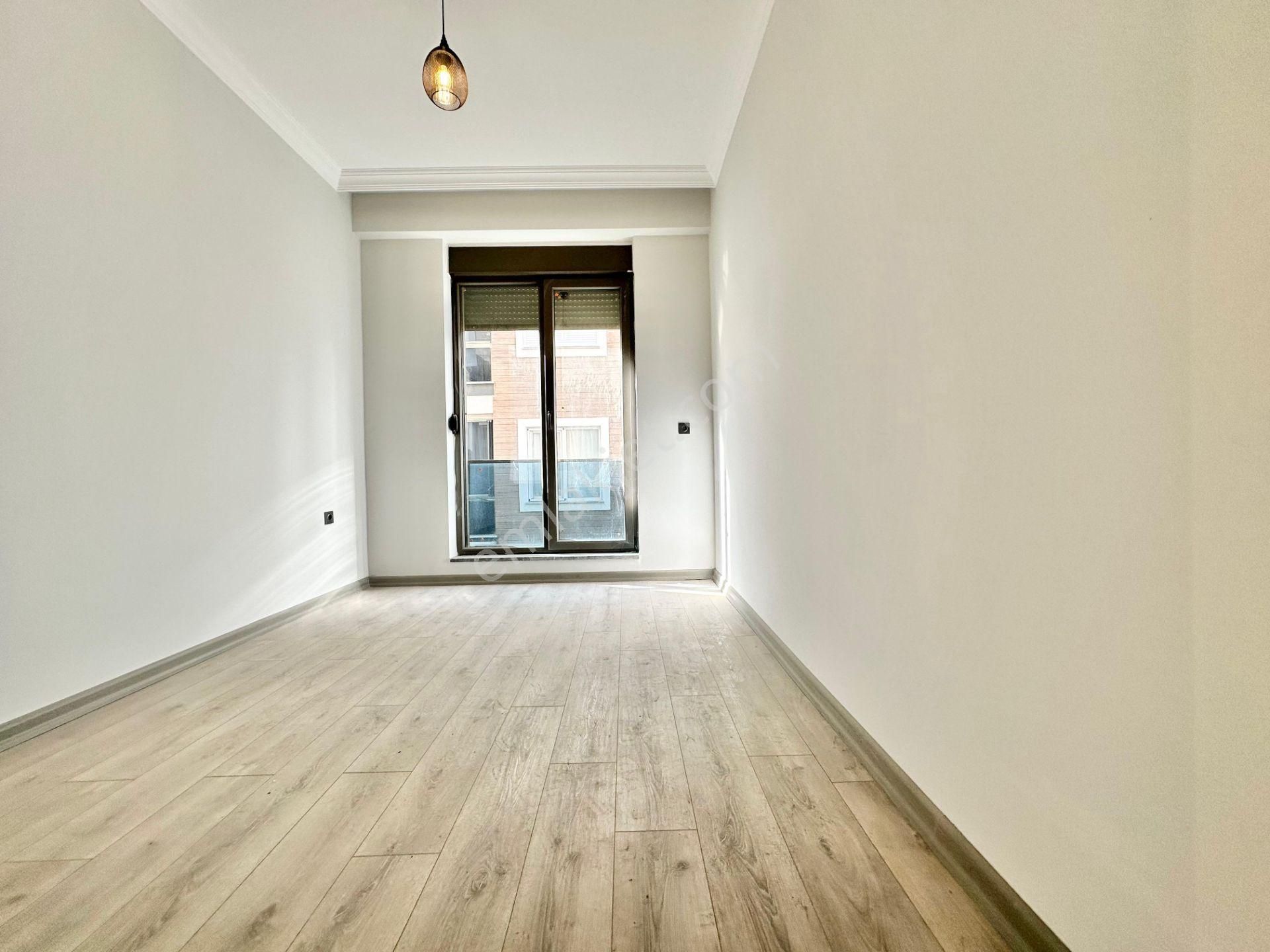 ꧁ay Emlaktan꧂altınkum'da Arakat Modern Tasarım Ebeveyn Banyolu Satılık 2+1 Ultra Lüks Daire - Görsel 13