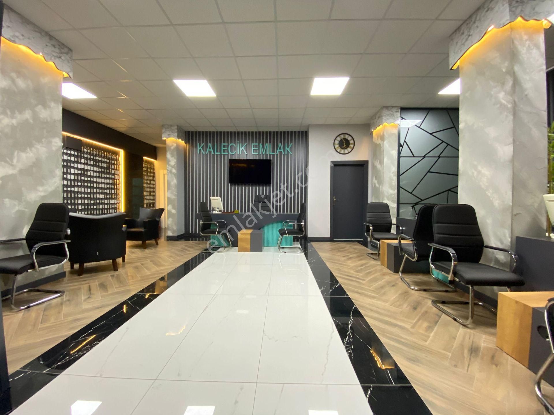 Kalecik Emlaktan Lüks Site'de, K.otopark Giy. Odalı 5.kat 4+1 - Görsel 32