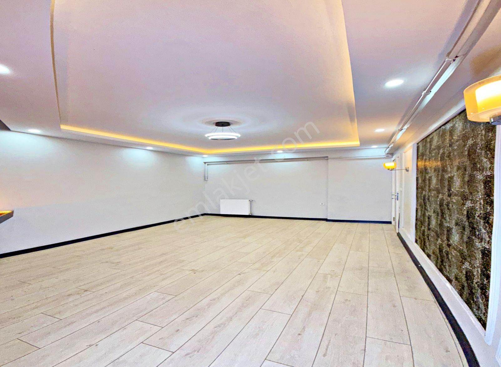 Yeşilkent Mahallesinde Caddeye 4 Dk 2+1 Bahçe Kullanımlı Fırsat Daire!! - Görsel 8