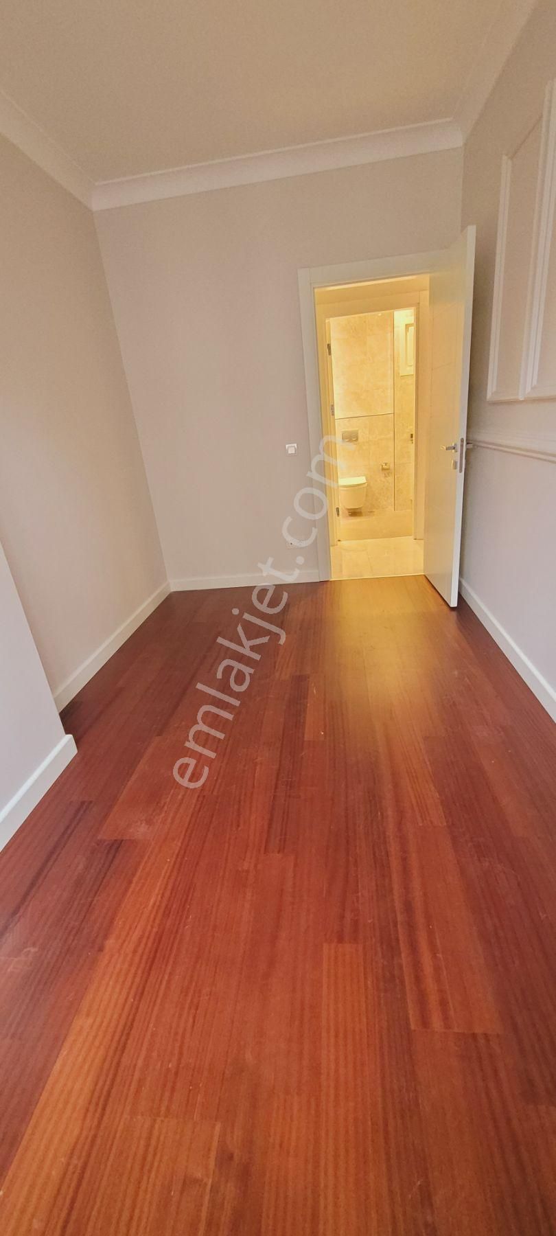 Şaşkınbakkal Sahilde 3yıllık Bina Da 3+1 Net 120m2 - Görsel 18