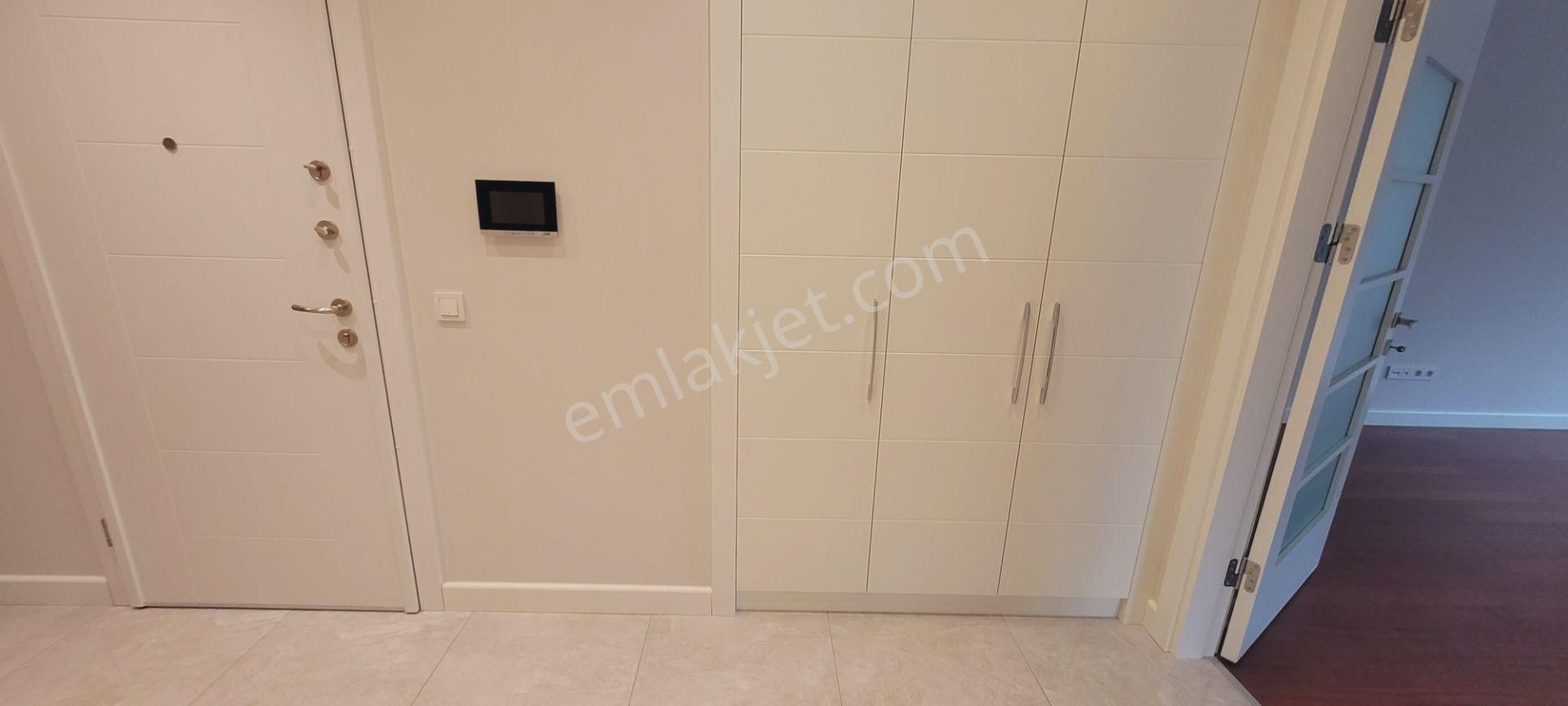 Şaşkınbakkal Sahilde 3yıllık Bina Da 3+1 Net 120m2 - Görsel 24