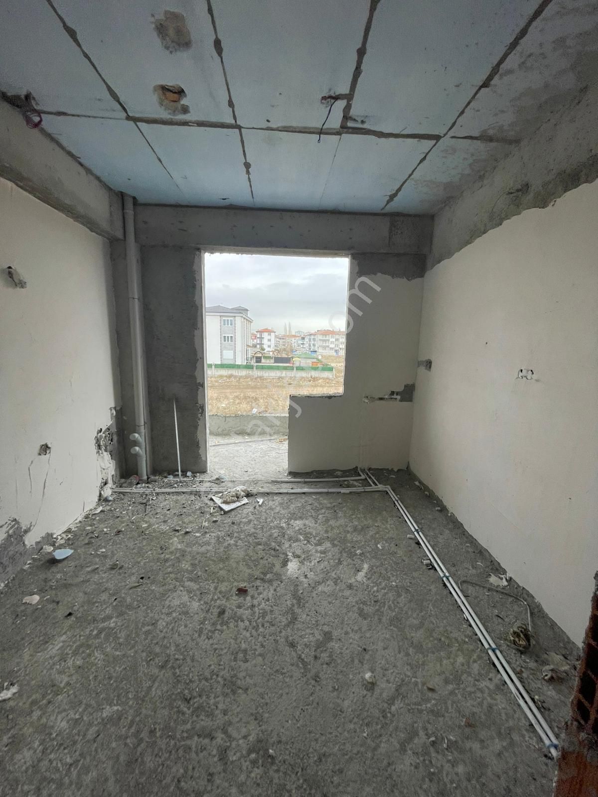 Afyon Üçok Emlaktan Mareşal F Çakmak Mah Satılık 2+1 Sıfır Lüx Ebebeyn Banyolu Daire - Görsel 4