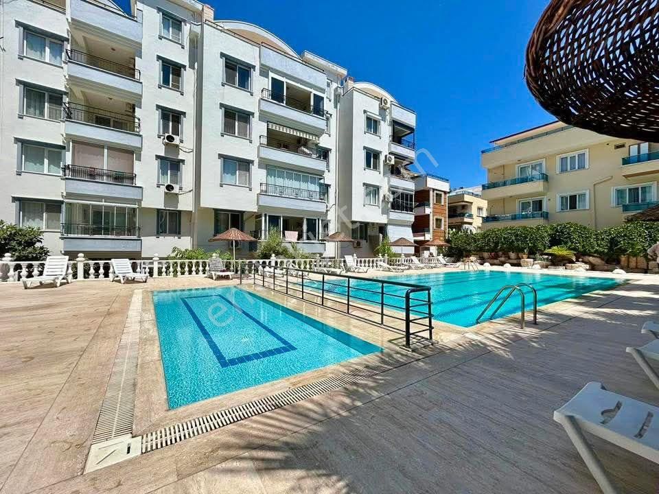 Didim'de Havuzlu Sitede Satılık 2+1 Yüksek Girişli Daire ( Full Eşyalı)
