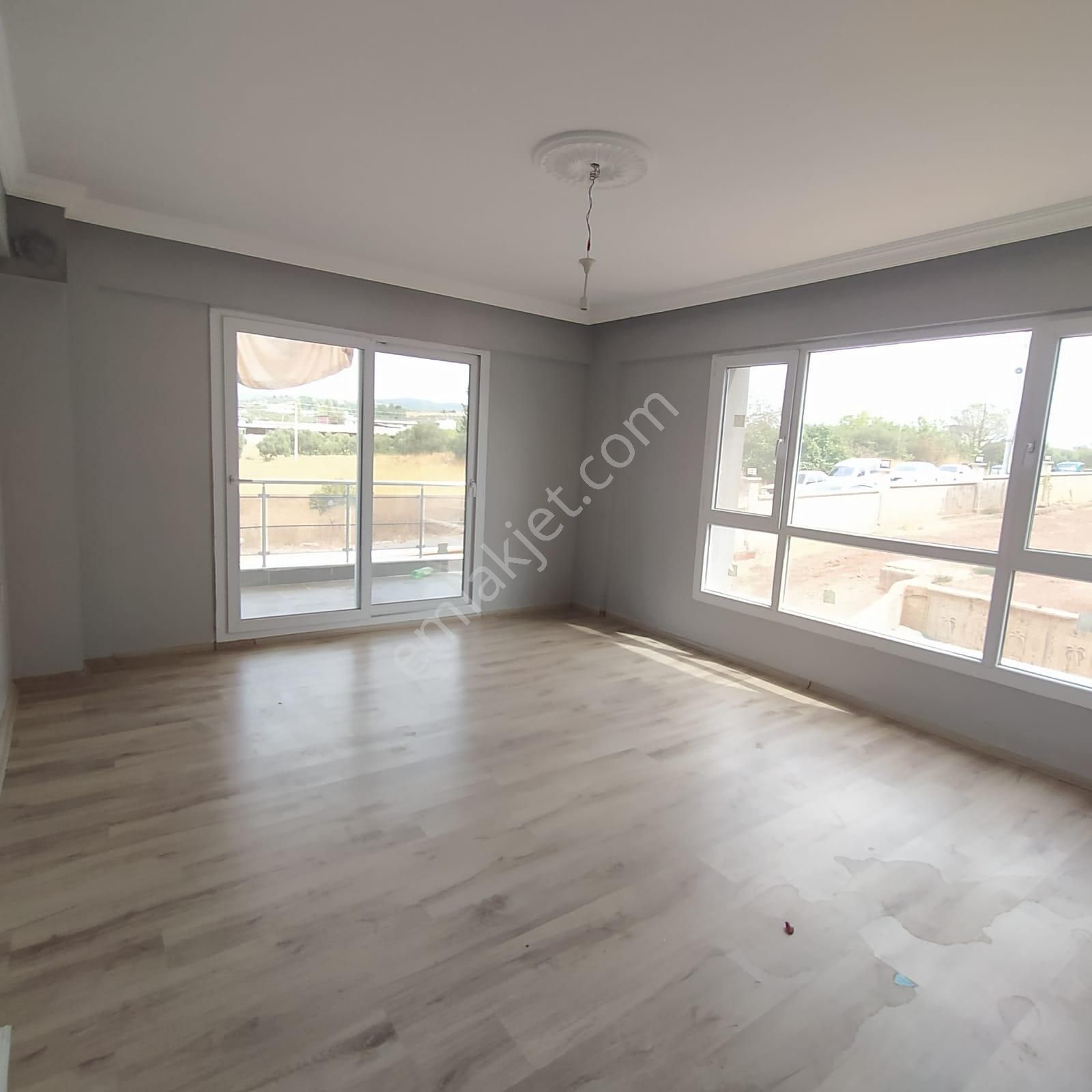 Eşiyok Gayrımenkulden Torbalı Da 3+1 Kiralık Daire - Görsel 13