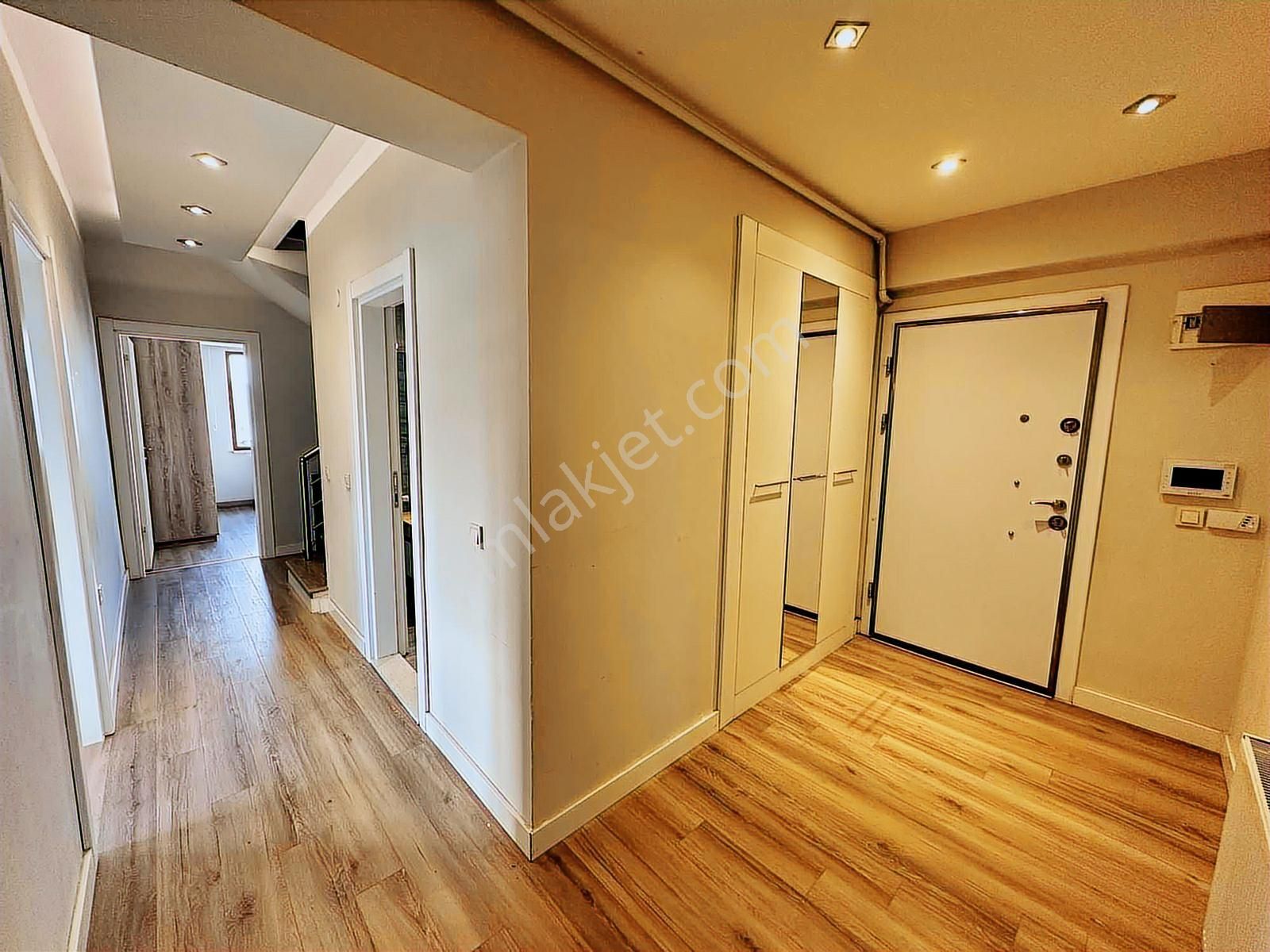 Atış Yapı Centrum'da Manzaralı Satılık Daire - Görsel 20