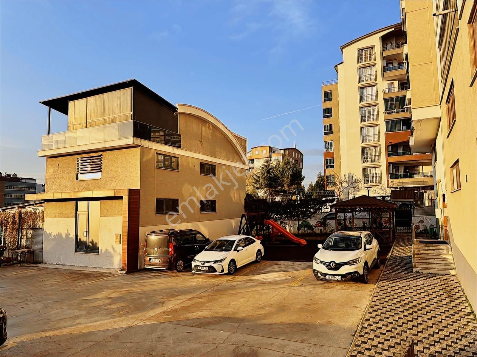 Atış Yapı Centrum'da Manzaralı Satılık Daire - Görsel 5
