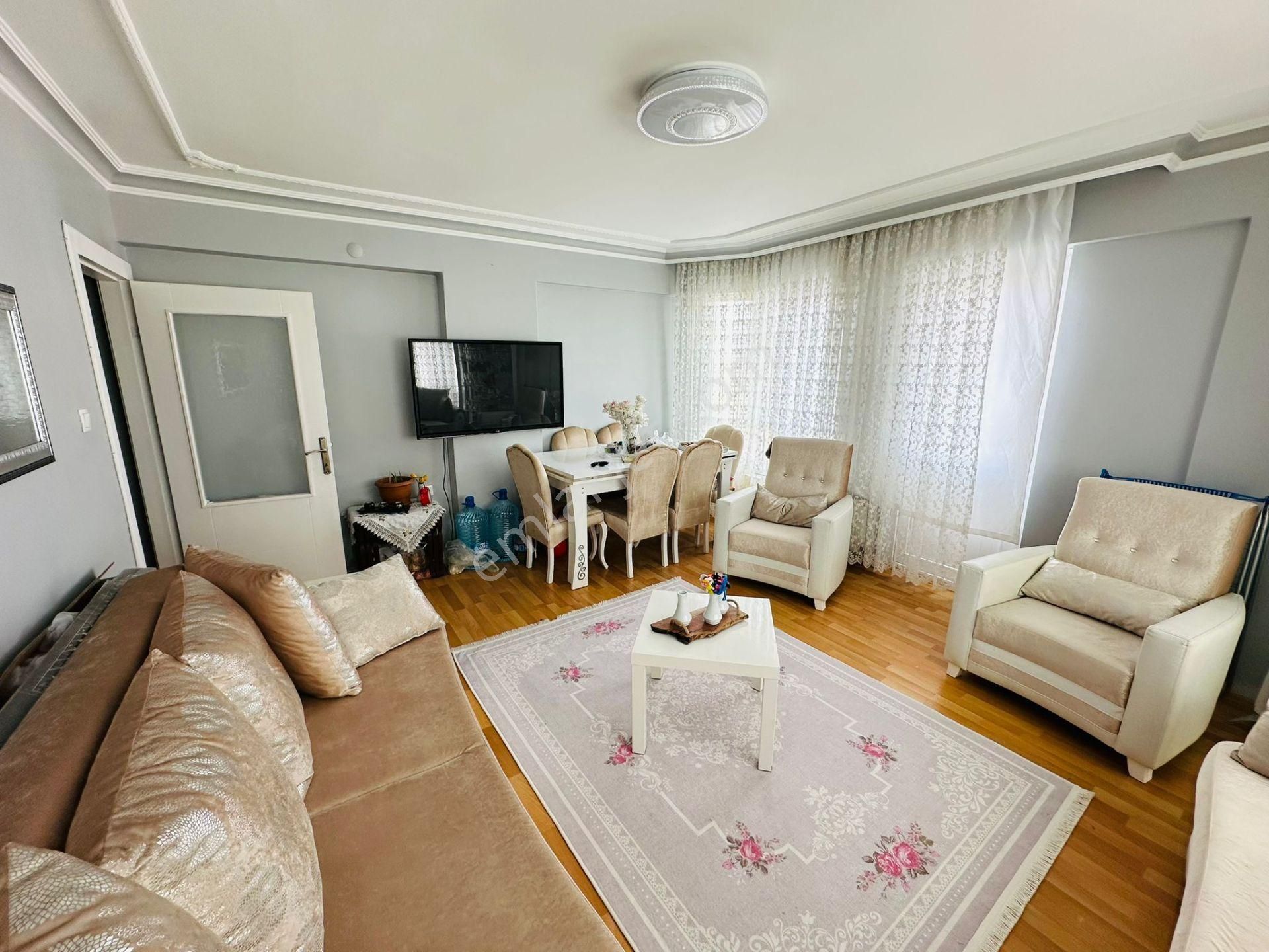 Bostancık Caddesi Dibi Asansörlü Full Yapılı 3+1 Katta Satılık Daire !! - Görsel 5