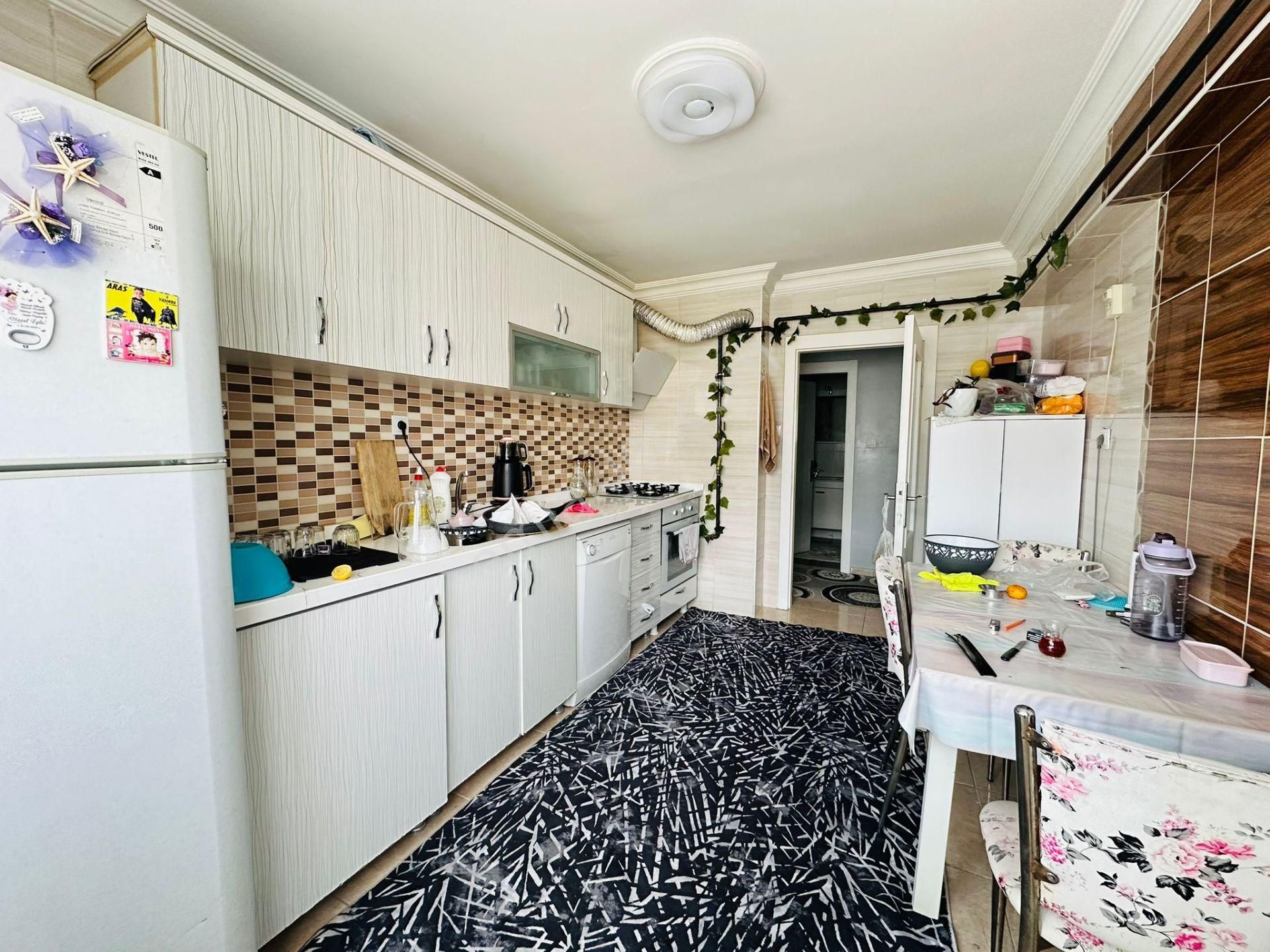 Bostancık Caddesi Dibi Asansörlü Full Yapılı 3+1 Katta Satılık Daire !! - Görsel 8