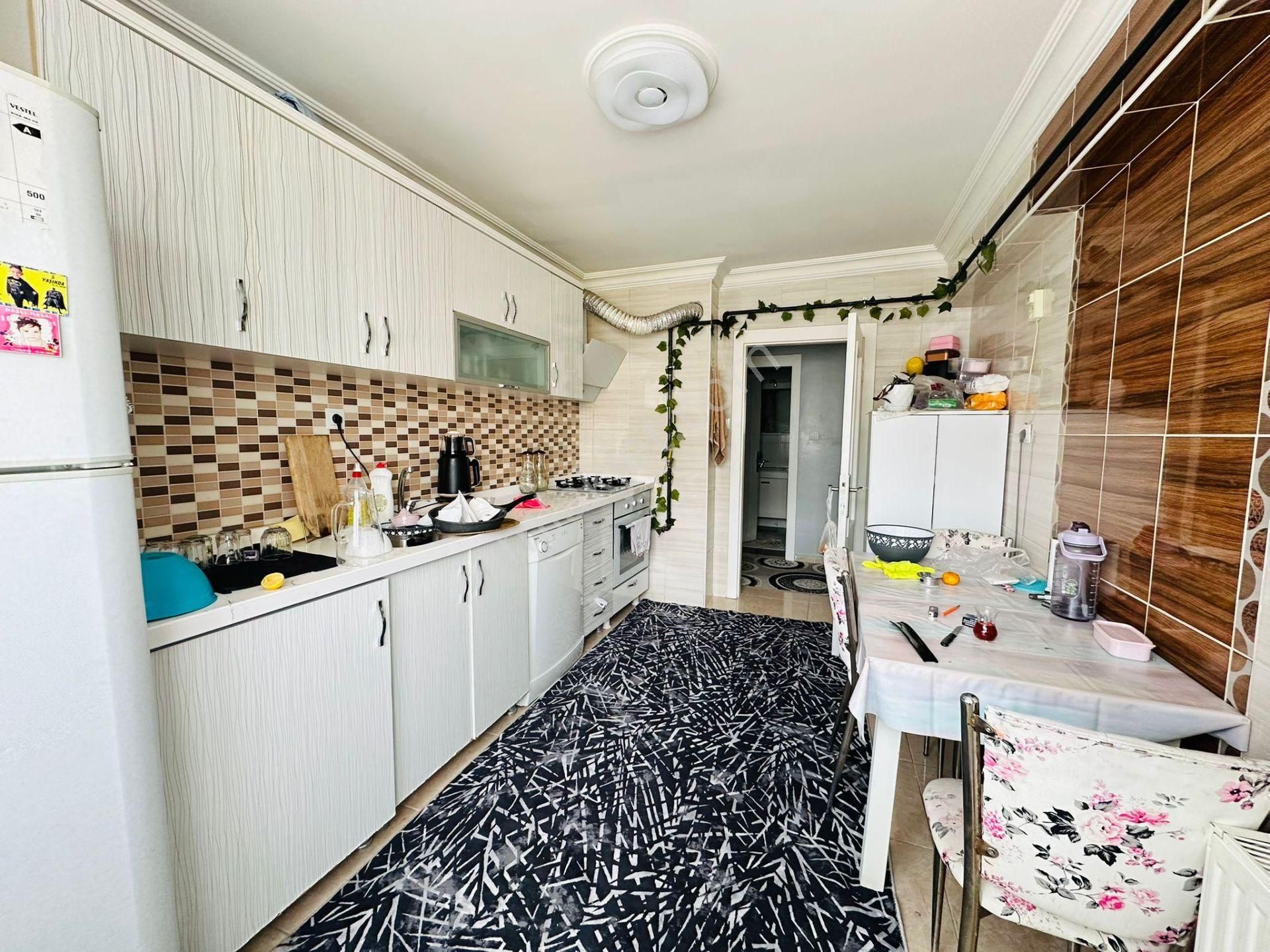 Bostancık Caddesi Dibi Asansörlü Full Yapılı 3+1 Katta Satılık Daire !! - Görsel 12