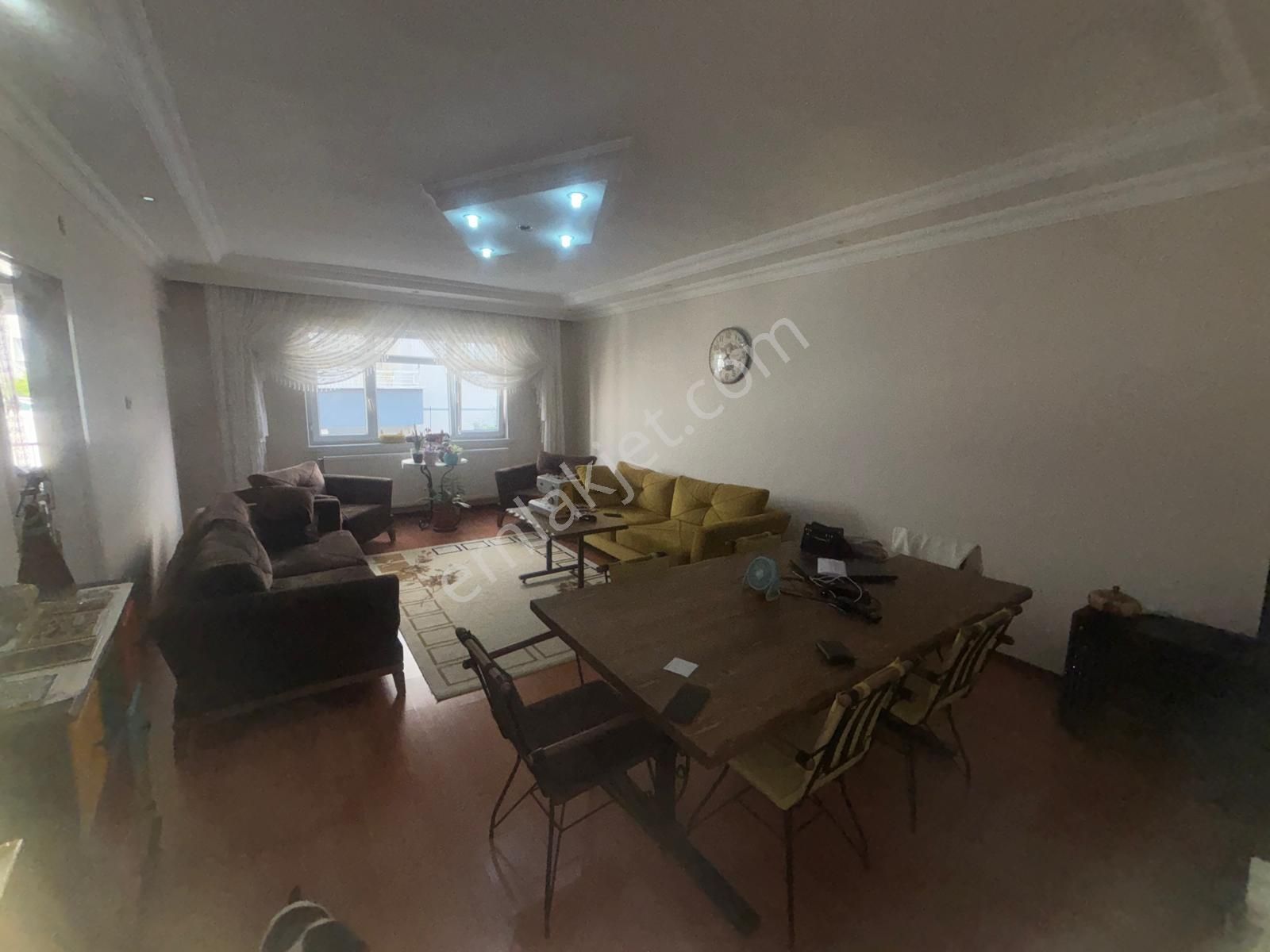 Sincan Andiçen Mah.'de 2.ara Kat Geniş M² Yatırıma Uygun Satılık Daire