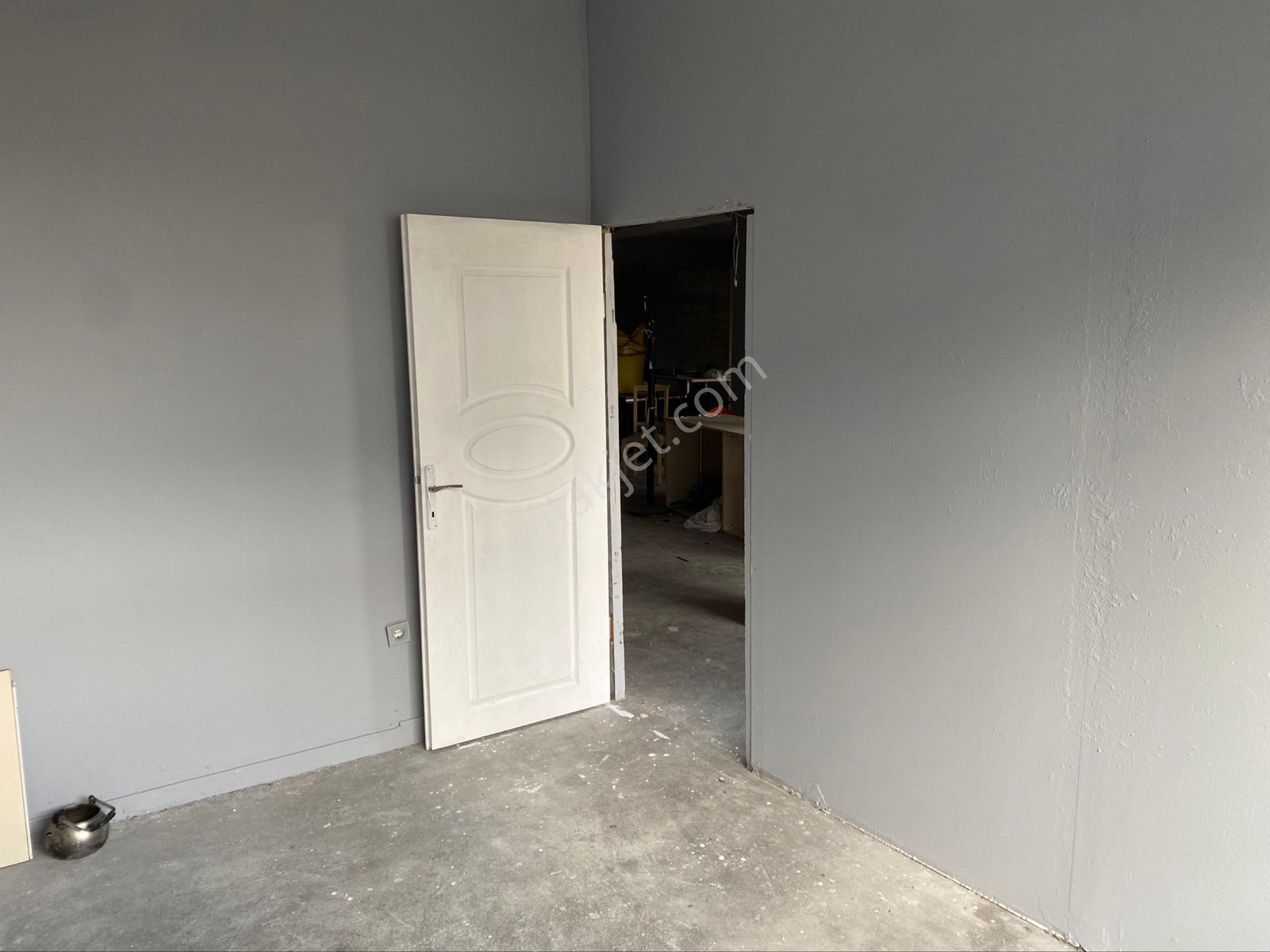 200metre Kare Kiralık Dükkan Çaglayan