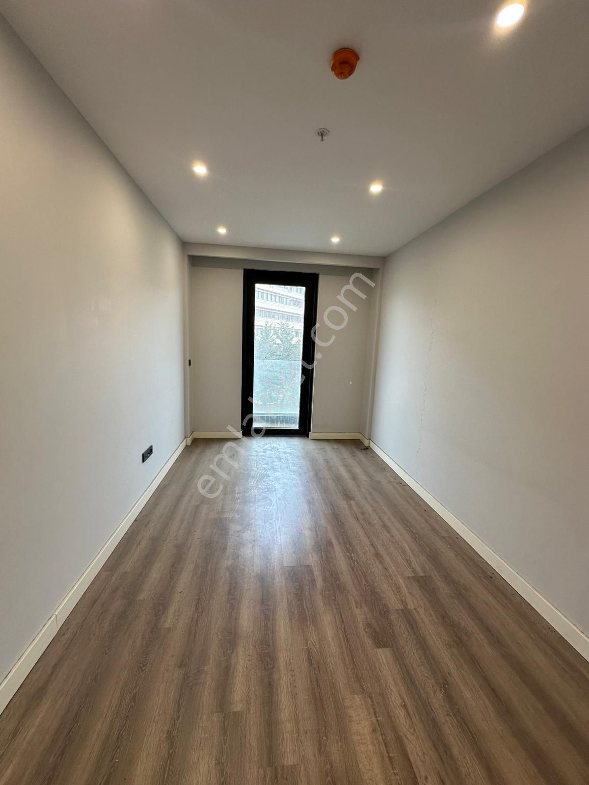 Karat34 Satılık 2+1 Boş Hemen Teslim Önü Açık Ferah - Görsel 12