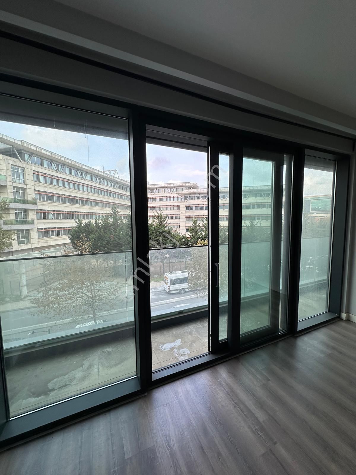 Karat34 Satılık 2+1 Boş Hemen Teslim Önü Açık Ferah - Görsel 6