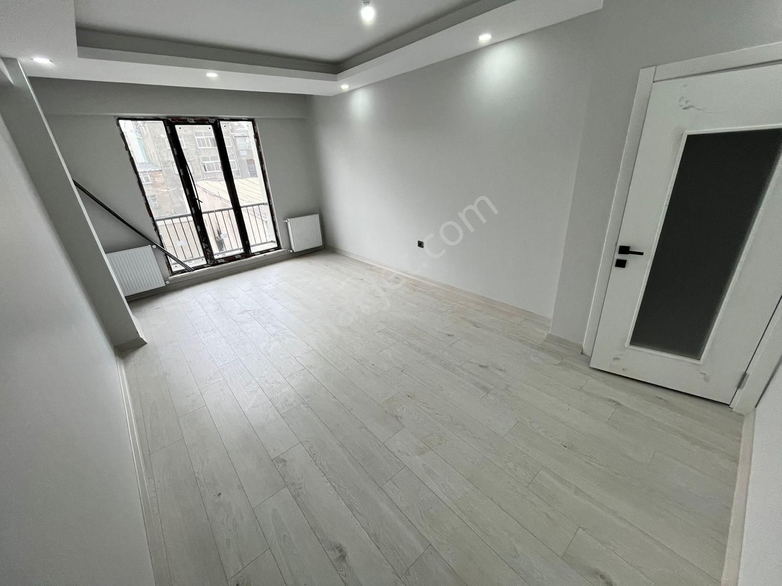 Aydın İnş Cebeci Mah 2+1 90m2 2.kat Ulaşıma Yakın - Görsel 3