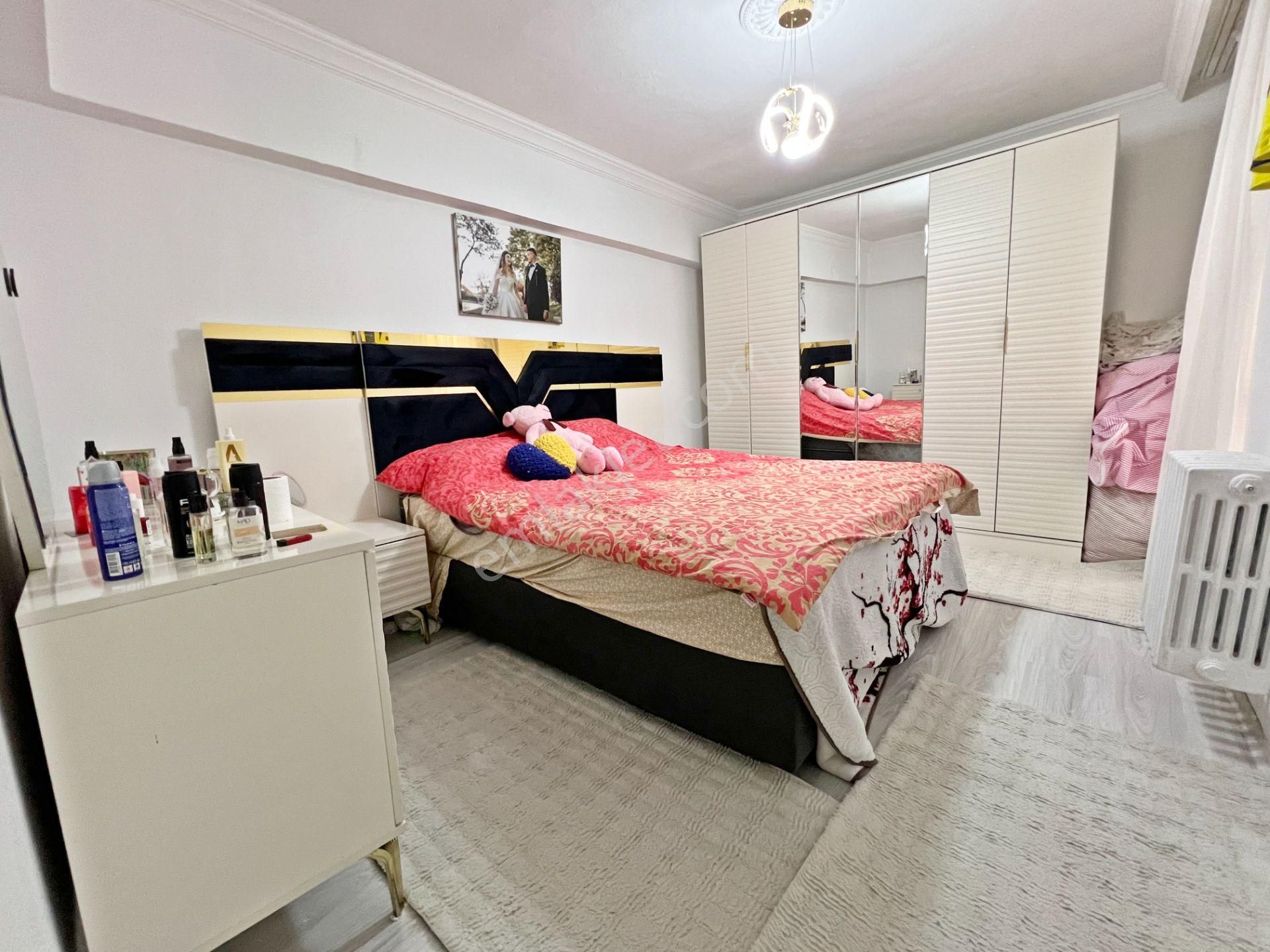 İncirli Refik Saydam Caddesi Yanı Yüksek Giriş 2+1 Bağımsız Salon Balkonlu Satılık Daire - Görsel 20