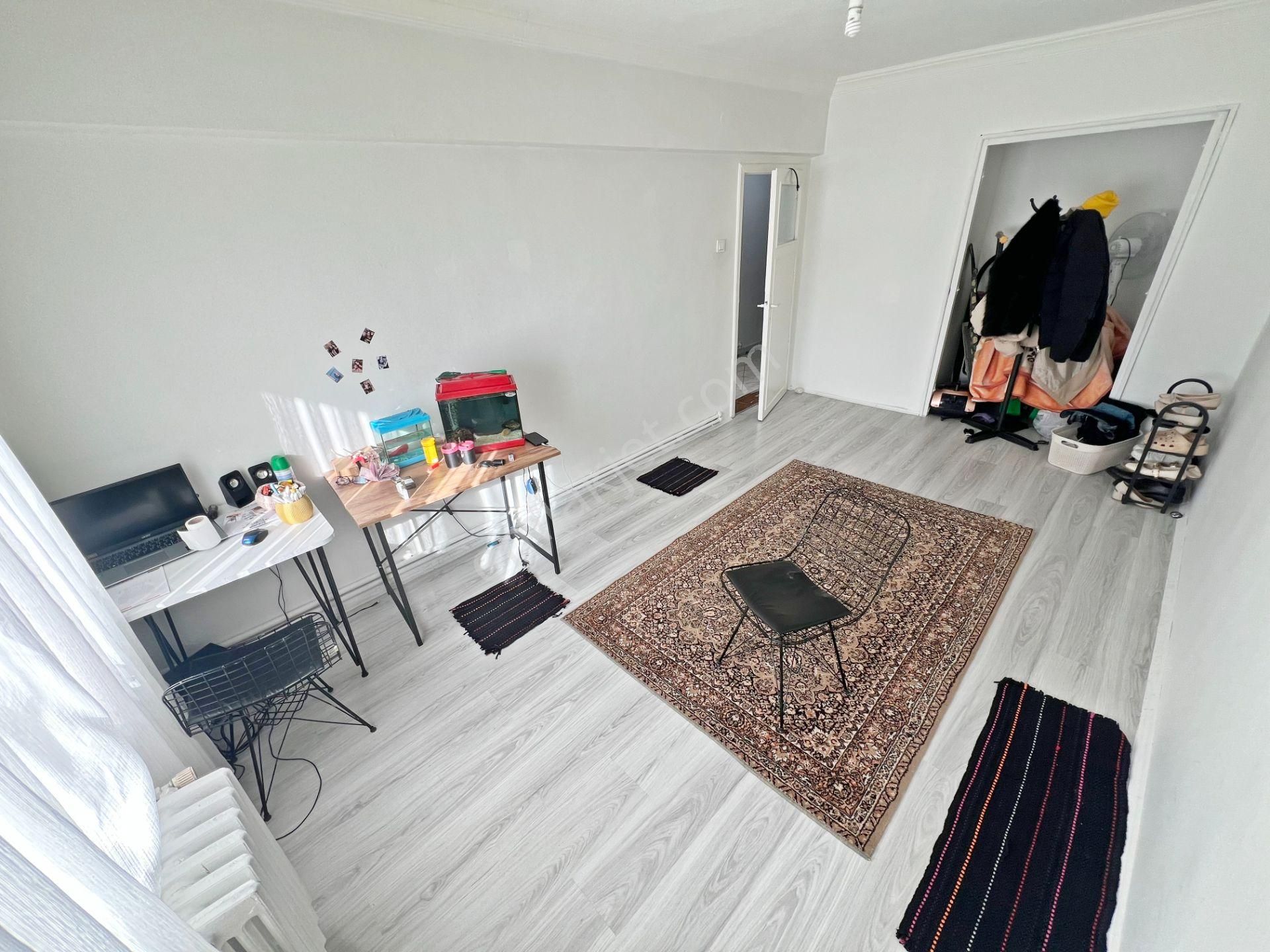 İncirli Refik Saydam Caddesi Yanı Yüksek Giriş 2+1 Bağımsız Salon Balkonlu Satılık Daire - Görsel 5