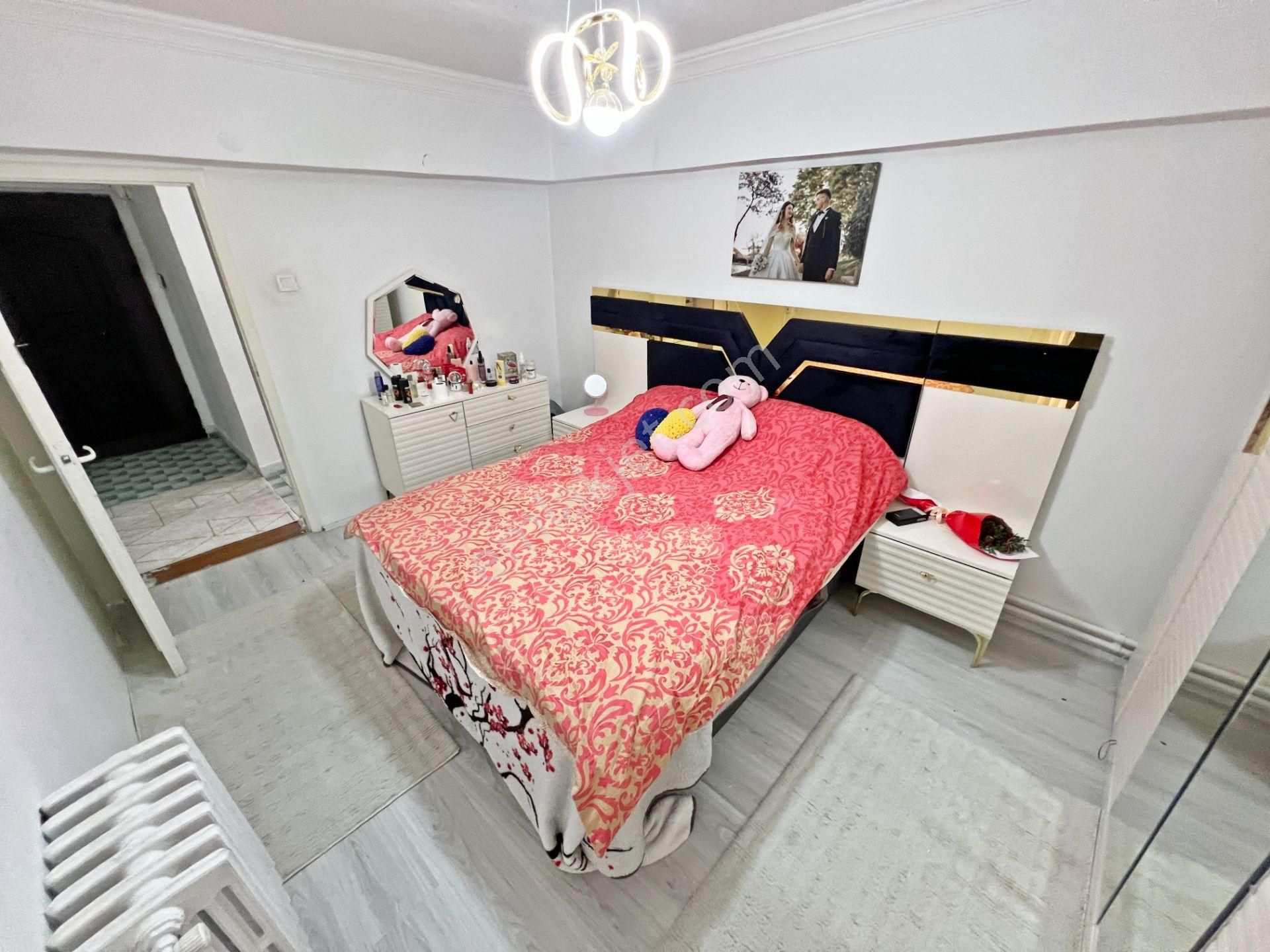 İncirli Refik Saydam Caddesi Yanı Yüksek Giriş 2+1 Bağımsız Salon Balkonlu Satılık Daire - Görsel 21
