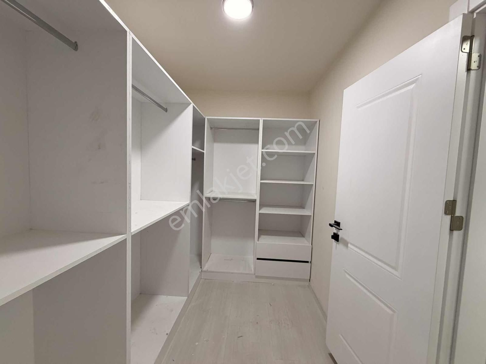 Uygan'dan Torbalı Mah. 3+1 135m² Giyinme Odalı Lüx İzban Dibi - Görsel 12