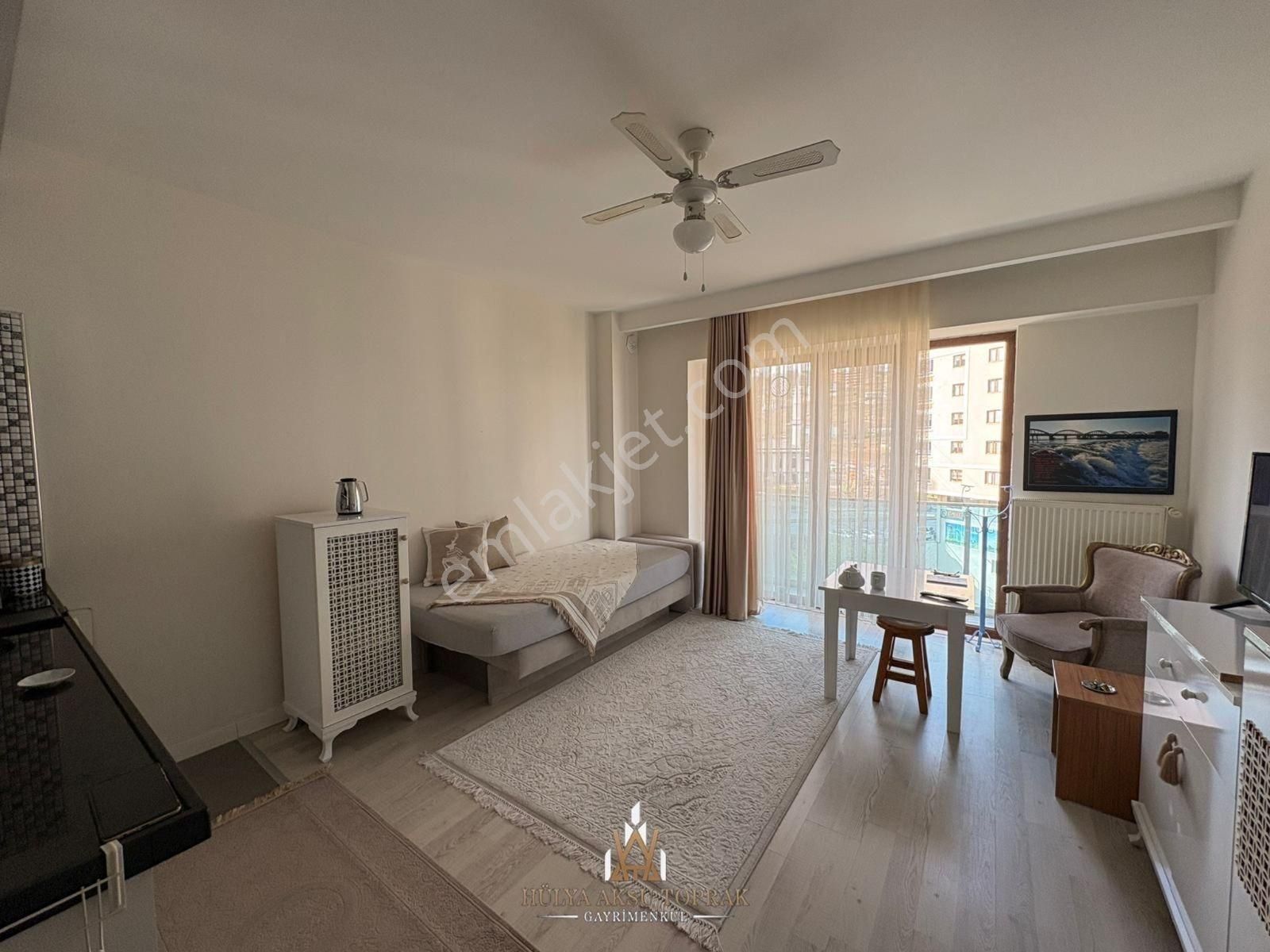 19 Mayıs Bulvarında Teraslı Lüks Satılık Stüdyo Daire - Görsel 13