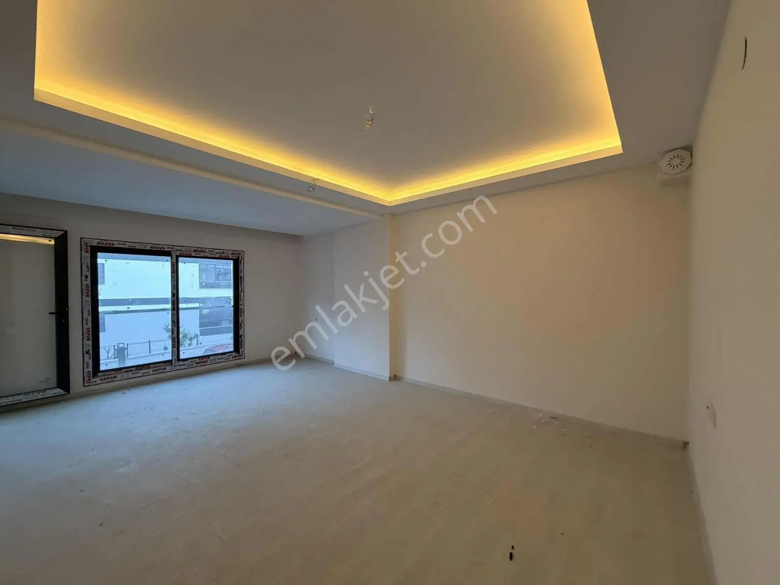 Uygan'dan Torbalı Mah. 2+1 115m² İzban Dibi Yüksek Kredi İmkanı - Görsel 2