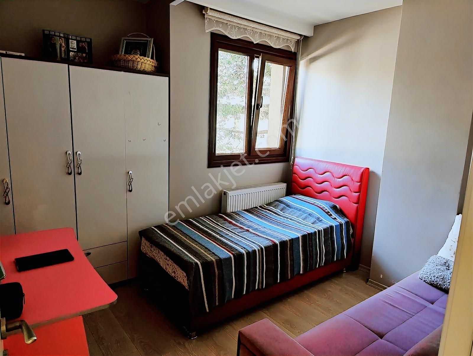 Zuhuratbaba'da Ebeveyn Banyolu 3+1ferah Daire !!! - Görsel 7