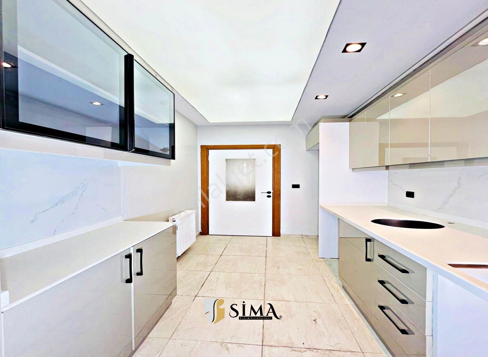 Üçevler Mah. Meydana Yürüme Mesafesinde Caddeye 3 Dk 2+1 Fırsat Geniş Daire!