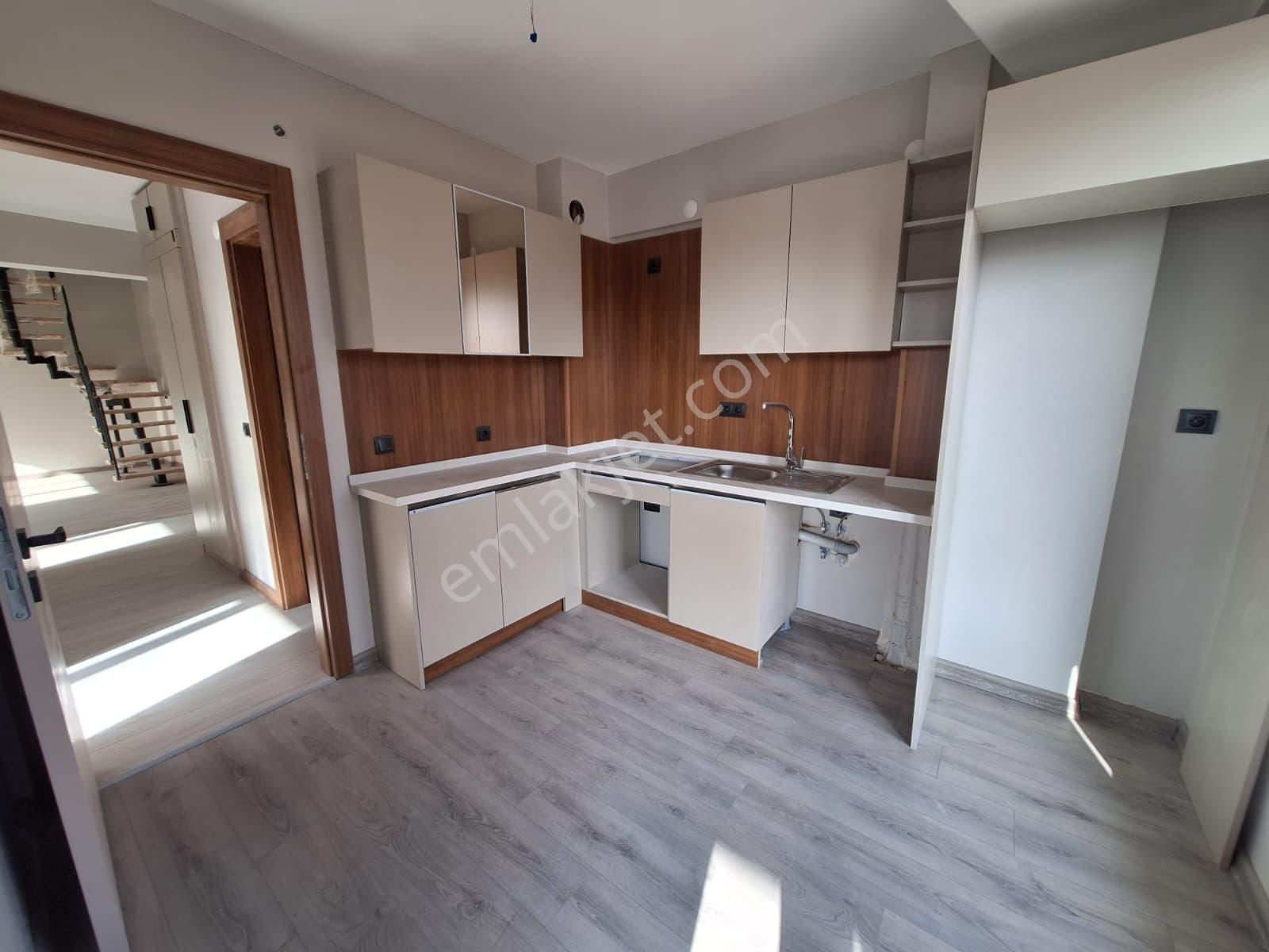 Yenimahalle'de Sıfır Binada Geniş Harika 4+1 Dubleks