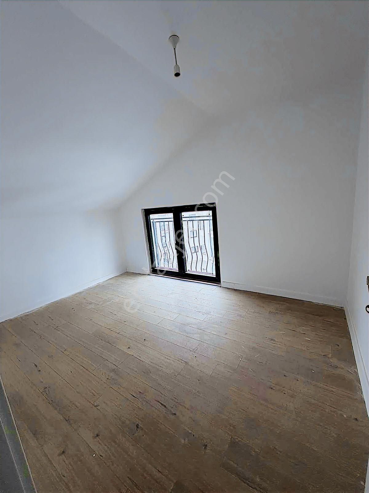 Daimi Taşkın Gayrımenkul'den Aksu Yaşam Sıtesı'nde 5 + 2 Dubleks - Görsel 9