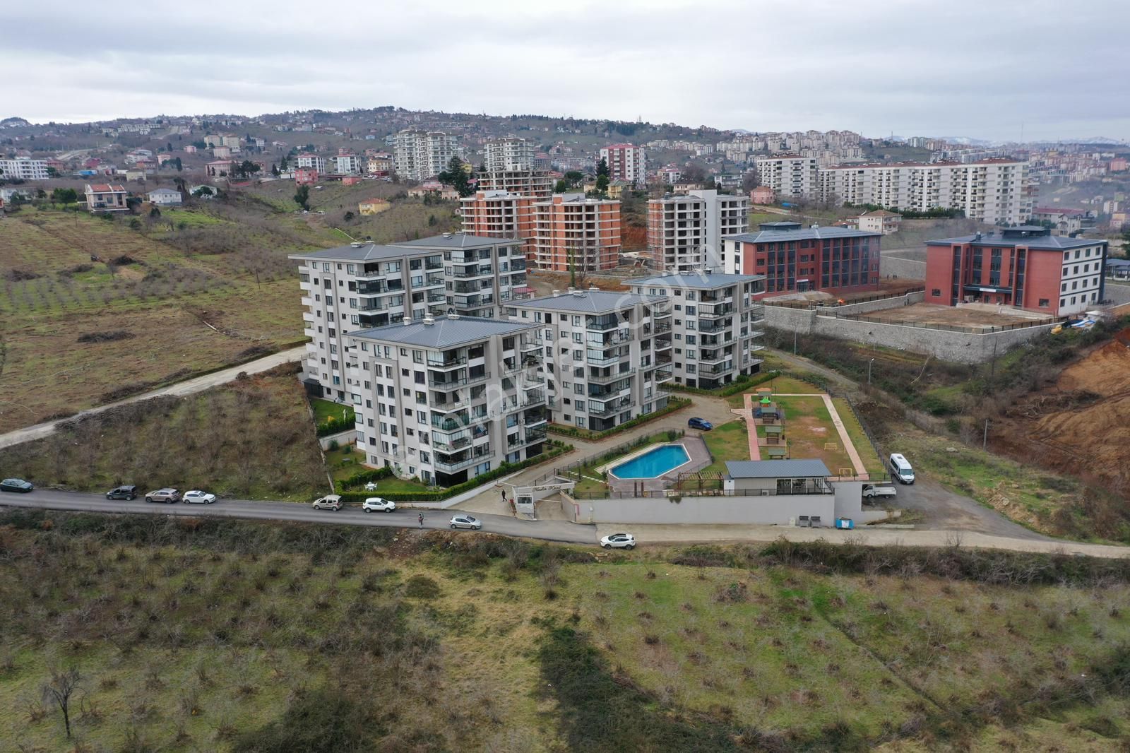 Trabzon Yalıncak Nadir Kent Sitesi Bahçe Katı 2+1 Satılık Daire - Görsel 2