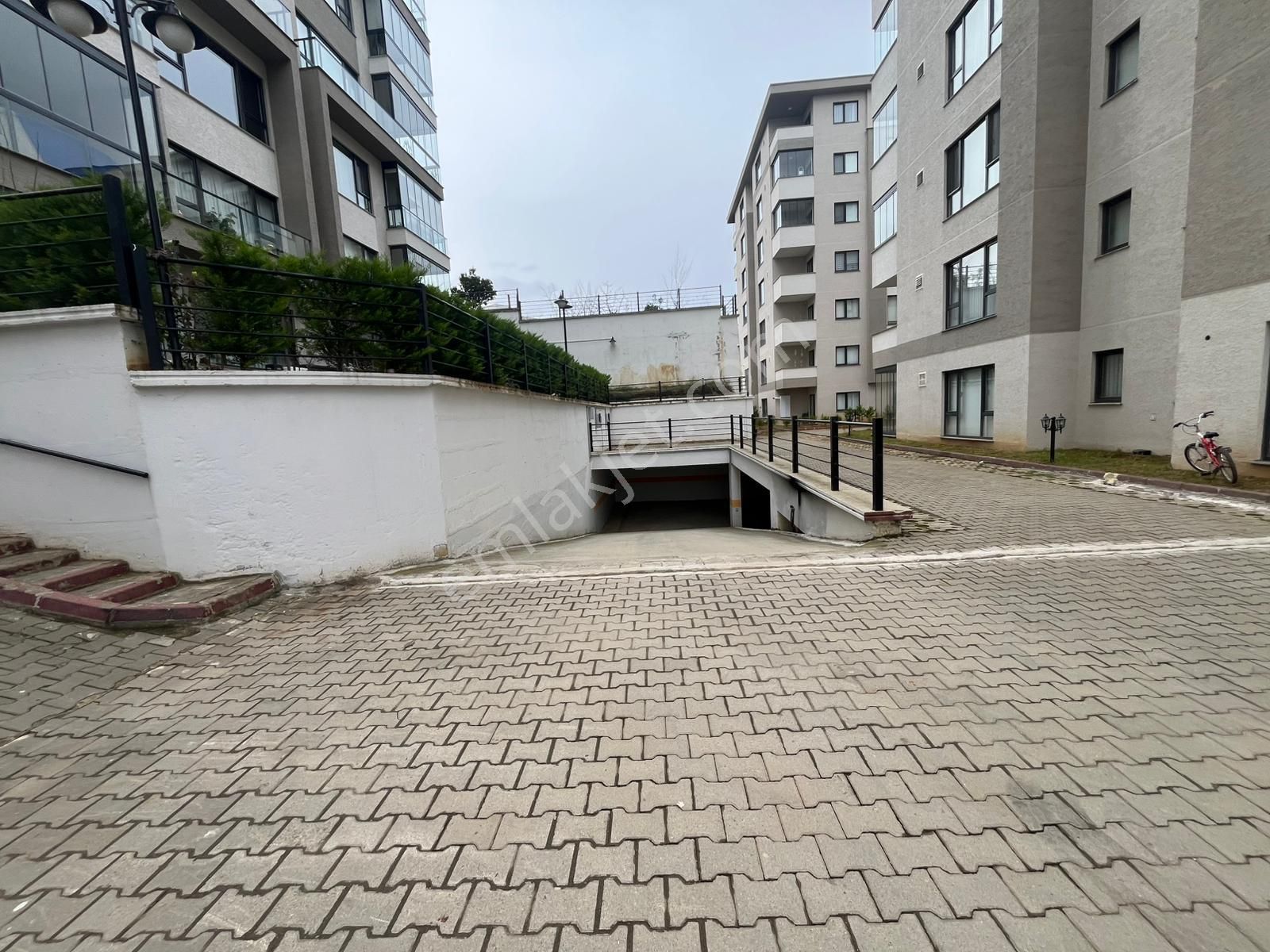Trabzon Yalıncak Nadir Kent Sitesi Bahçe Katı 2+1 Satılık Daire - Görsel 13